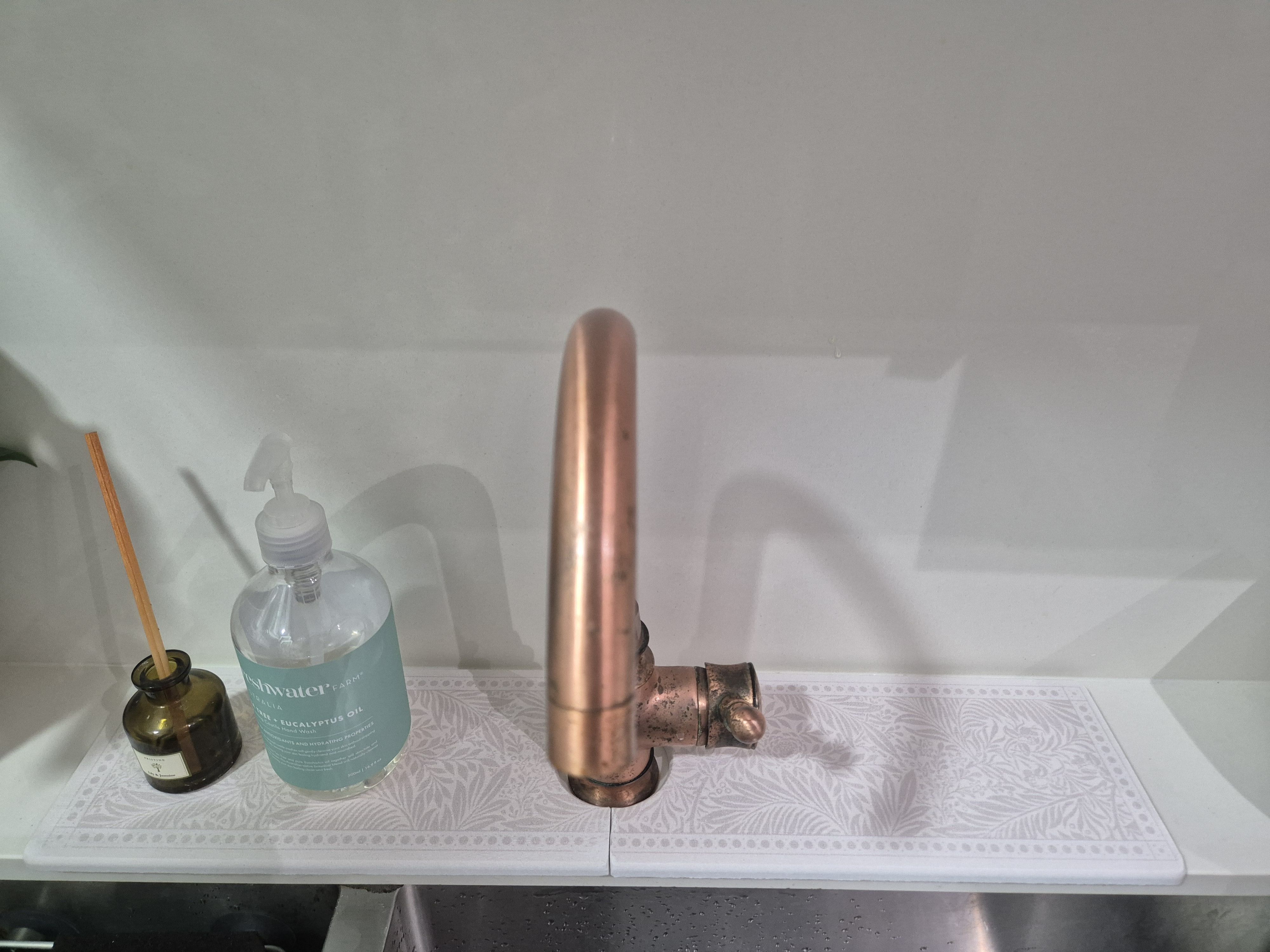 Goodbye grout moulds! Hello, Diatomite mat for sinks!