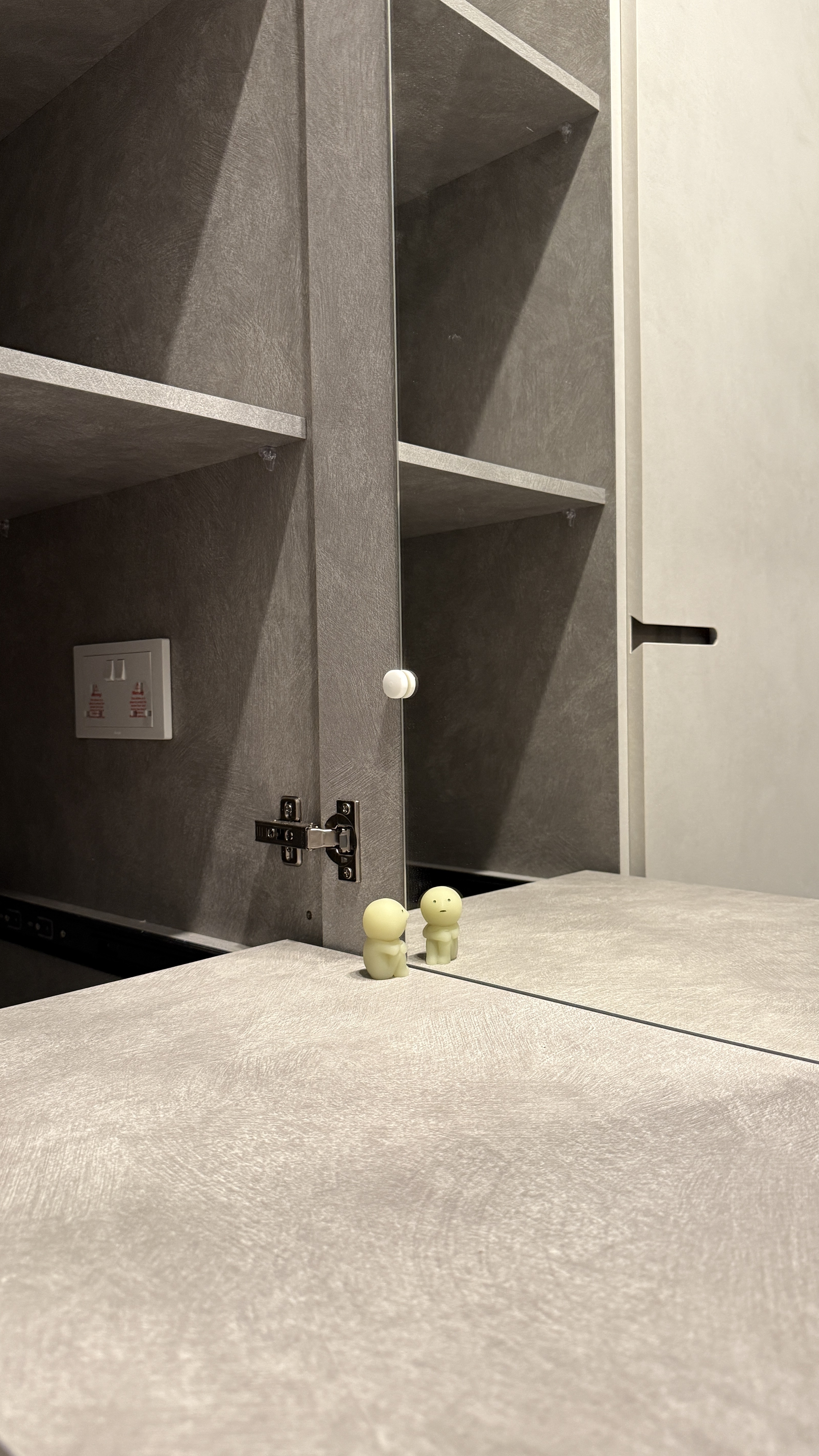 Smiski says.. Here's some sneaky peeks 👀