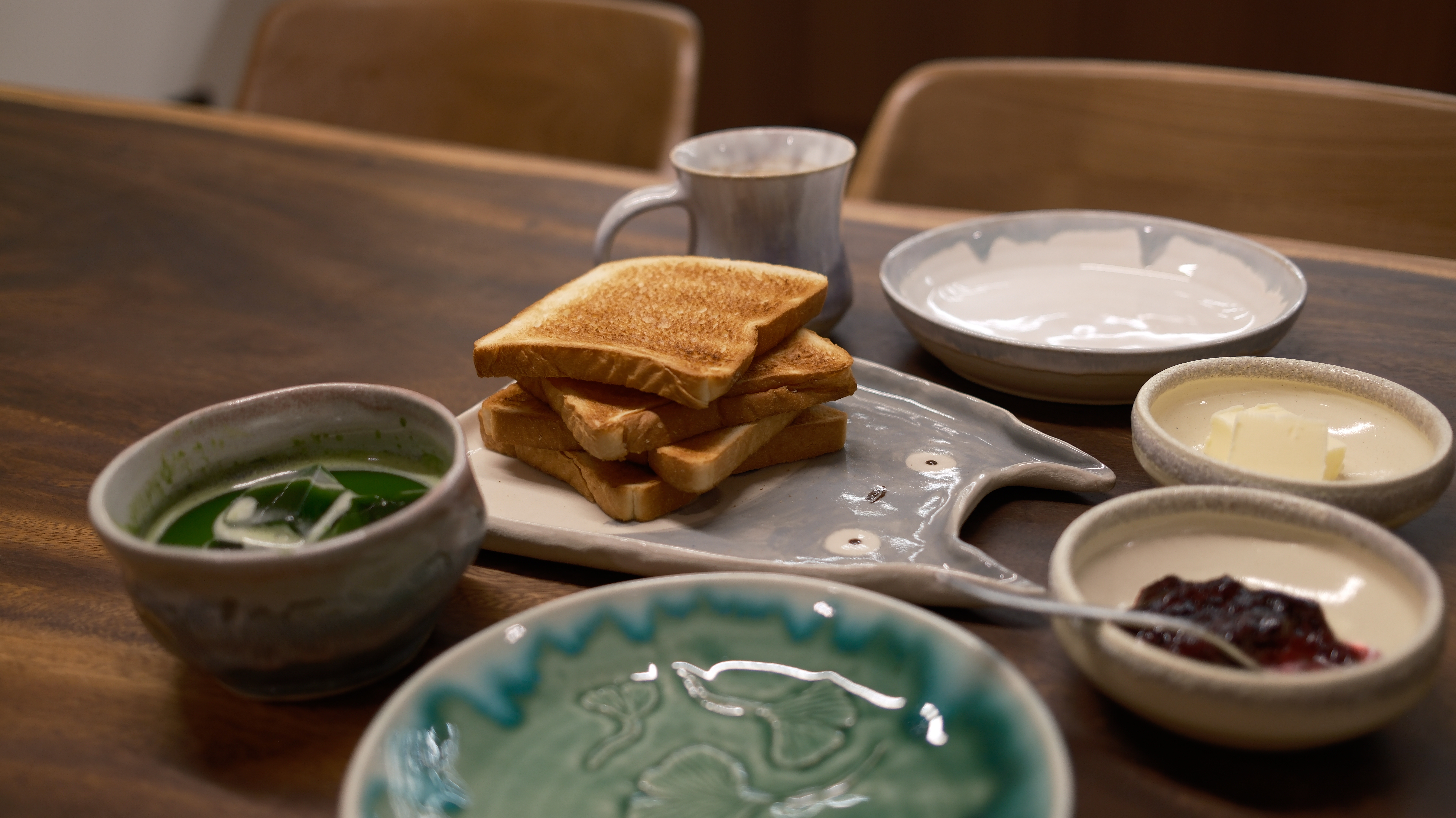 Hello-Weekend---make-breakfast-with-us!