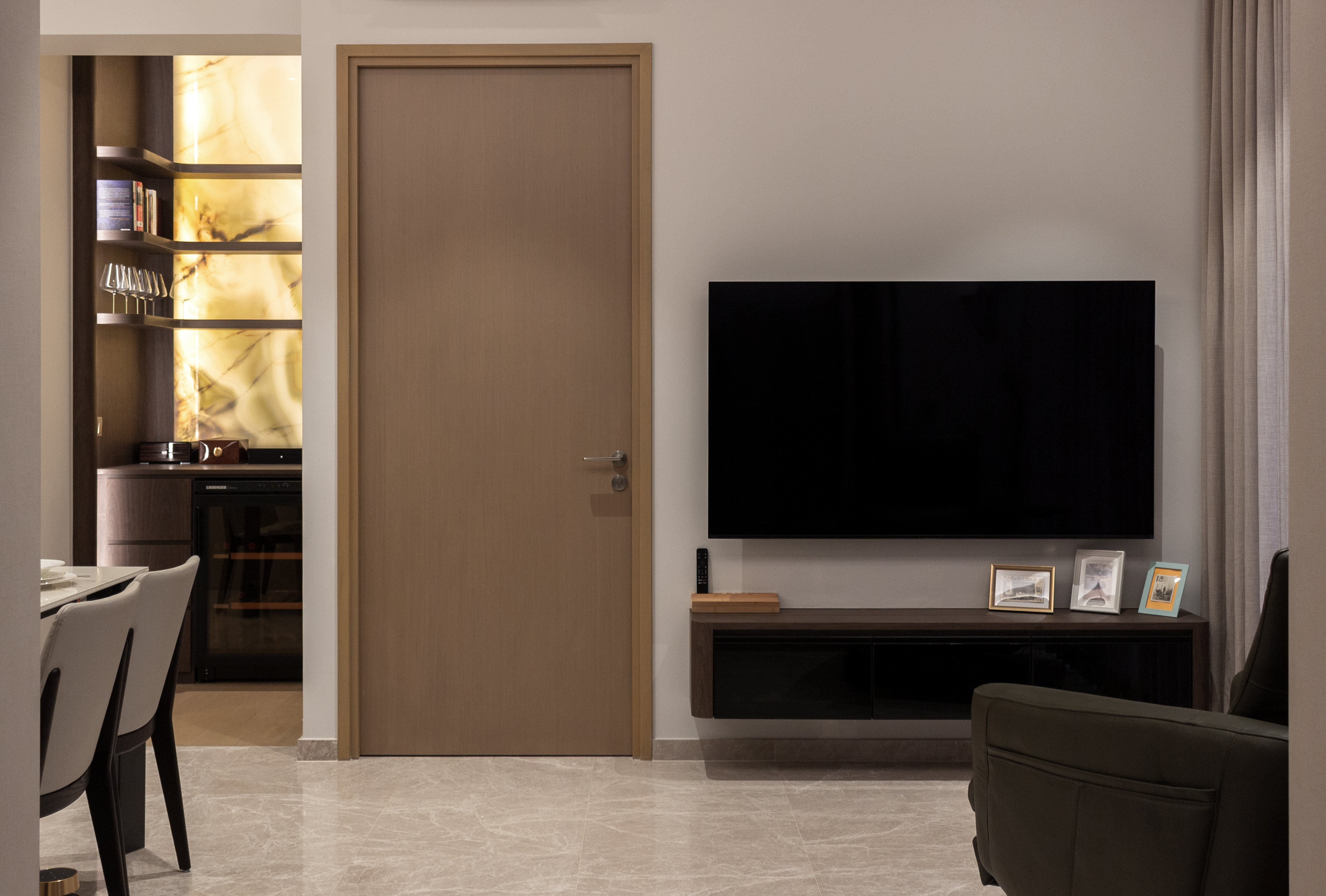 Eventide---Haus-on-Handy-