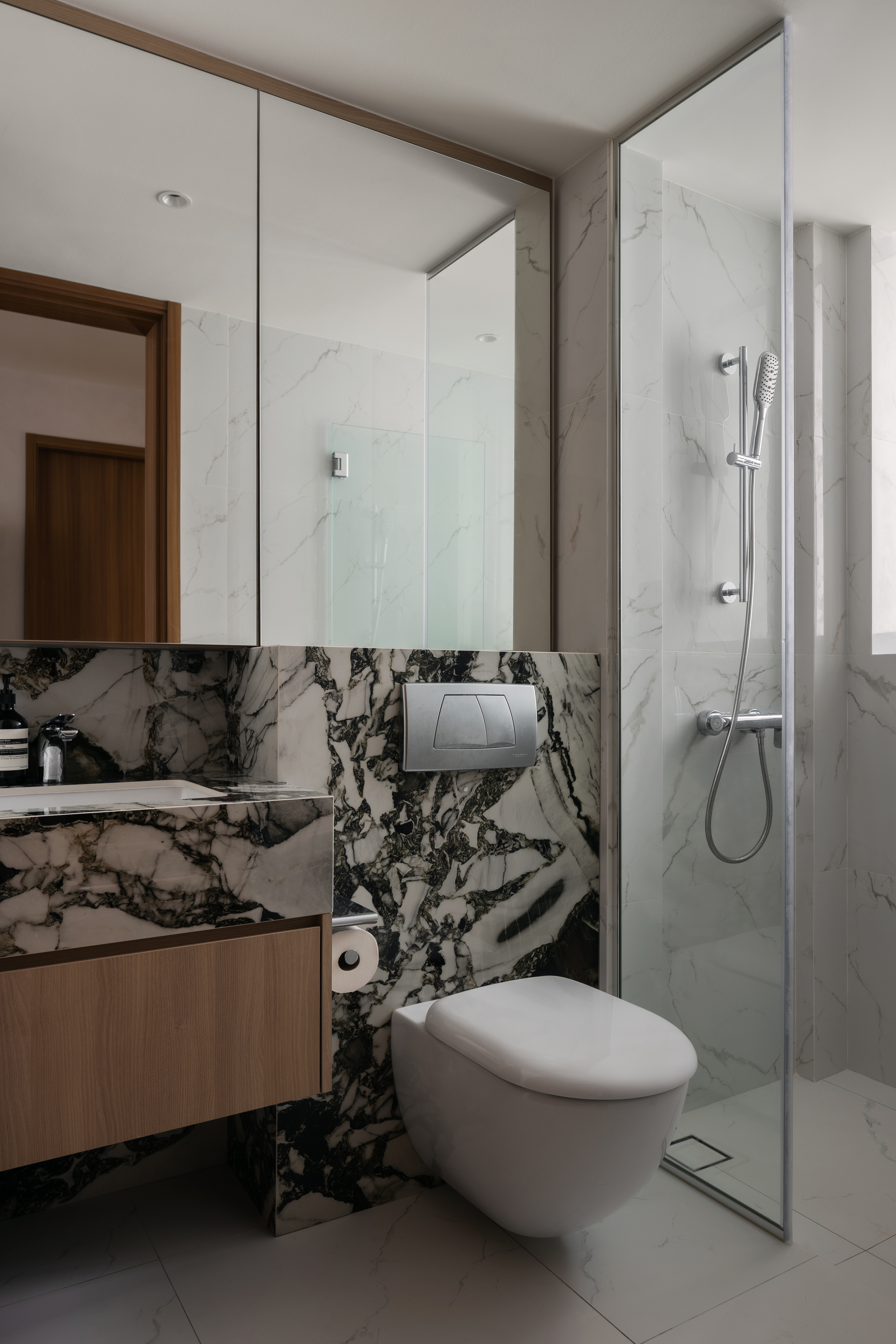 Living by the Sea! Ocean Drive apartment