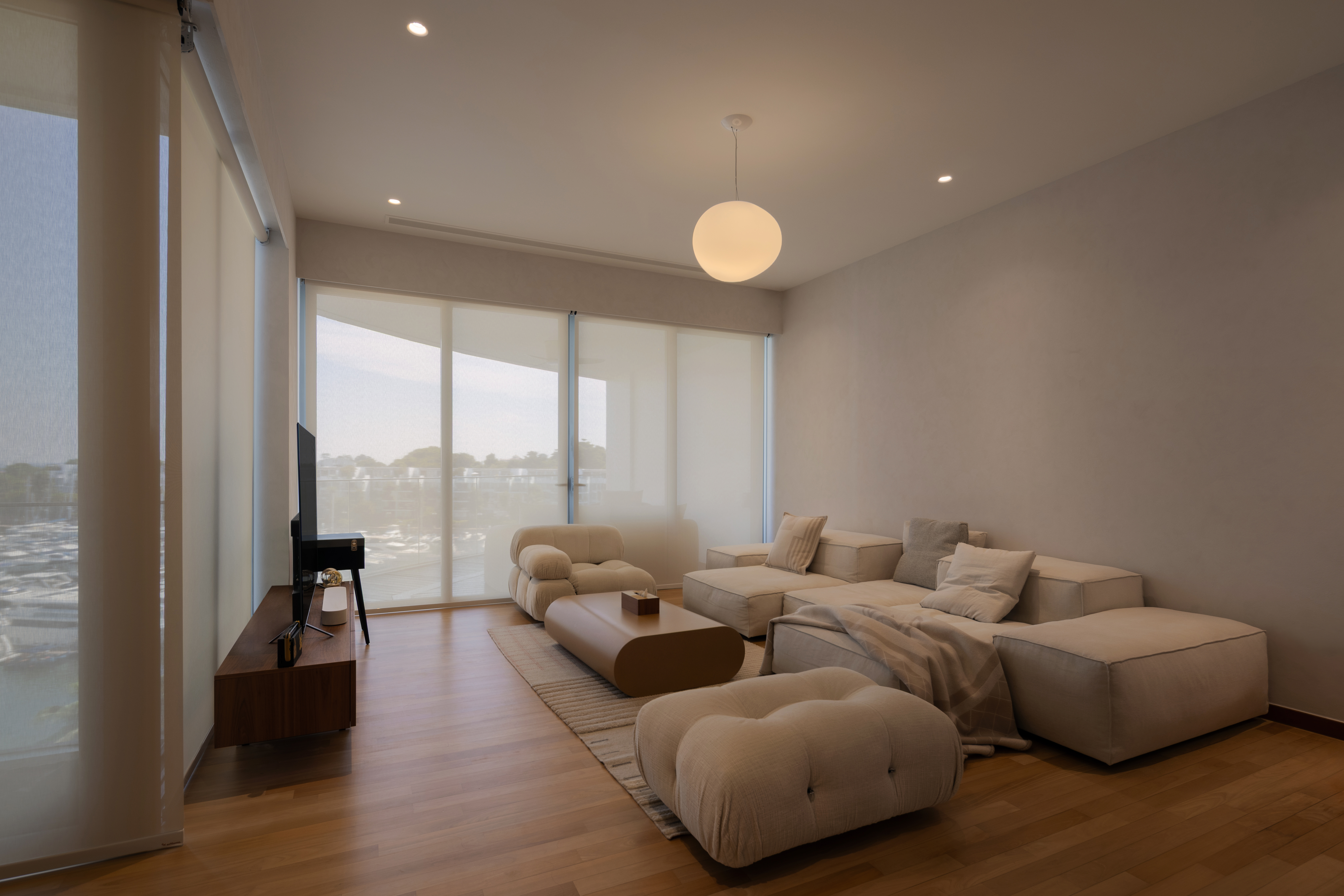 Living by the Sea! Ocean Drive apartment