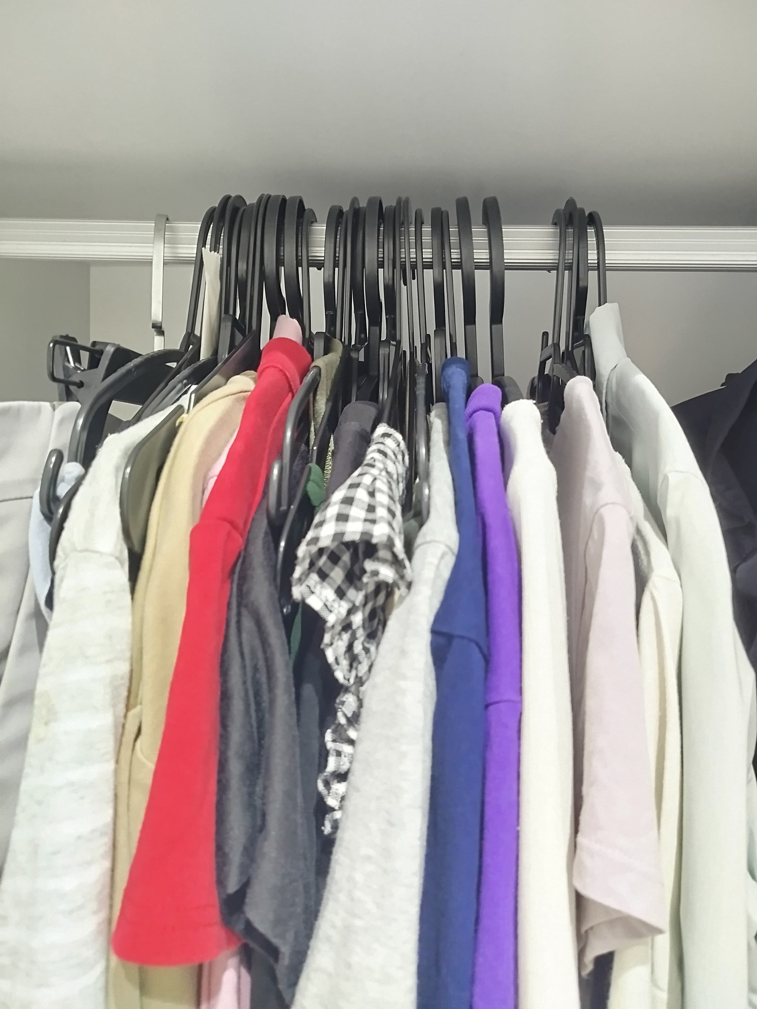 Small Detail, Big Difference: How Matching Hangers Keep My Wardrobe Ca