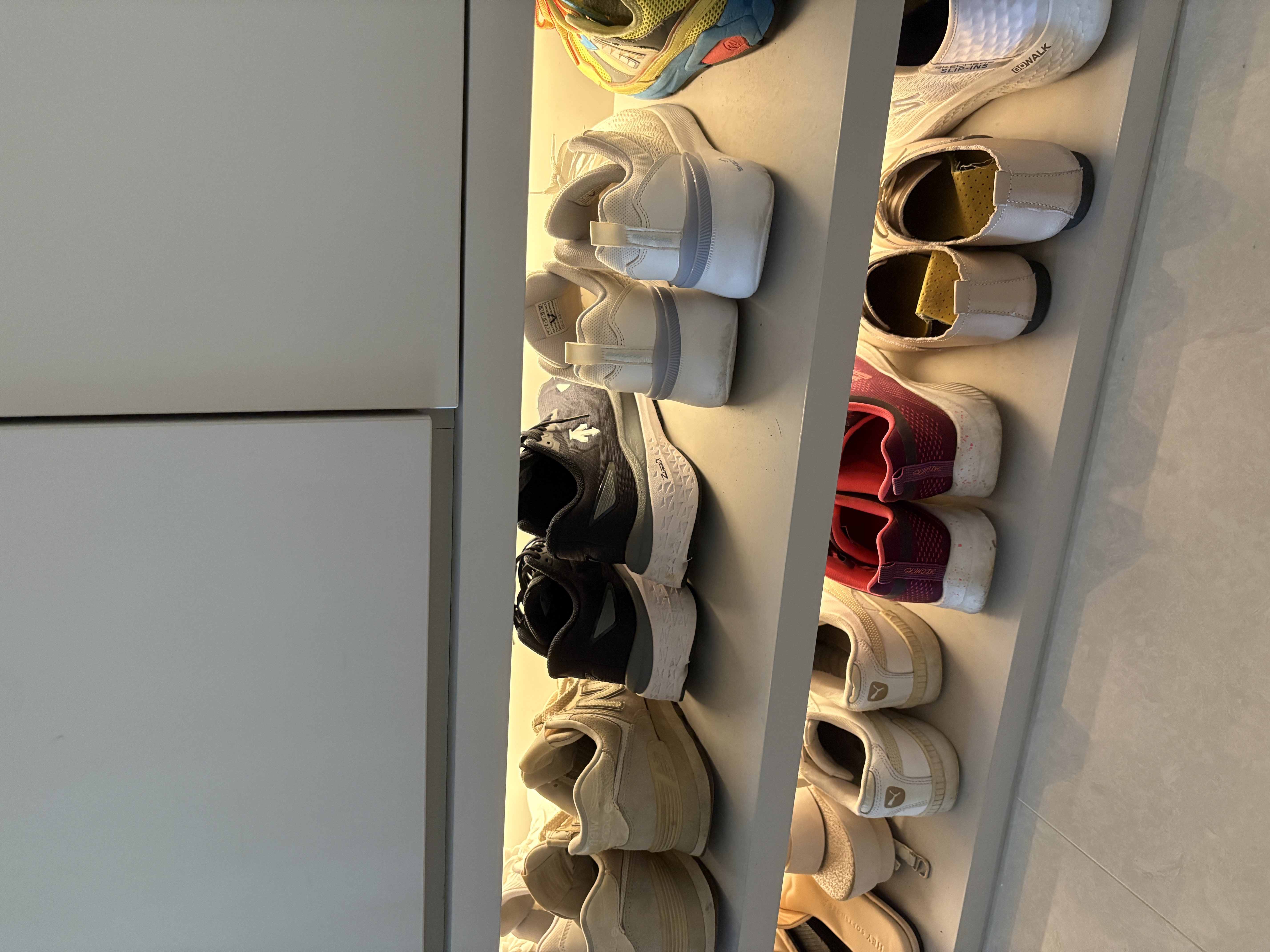 creating a minimalistic entryway