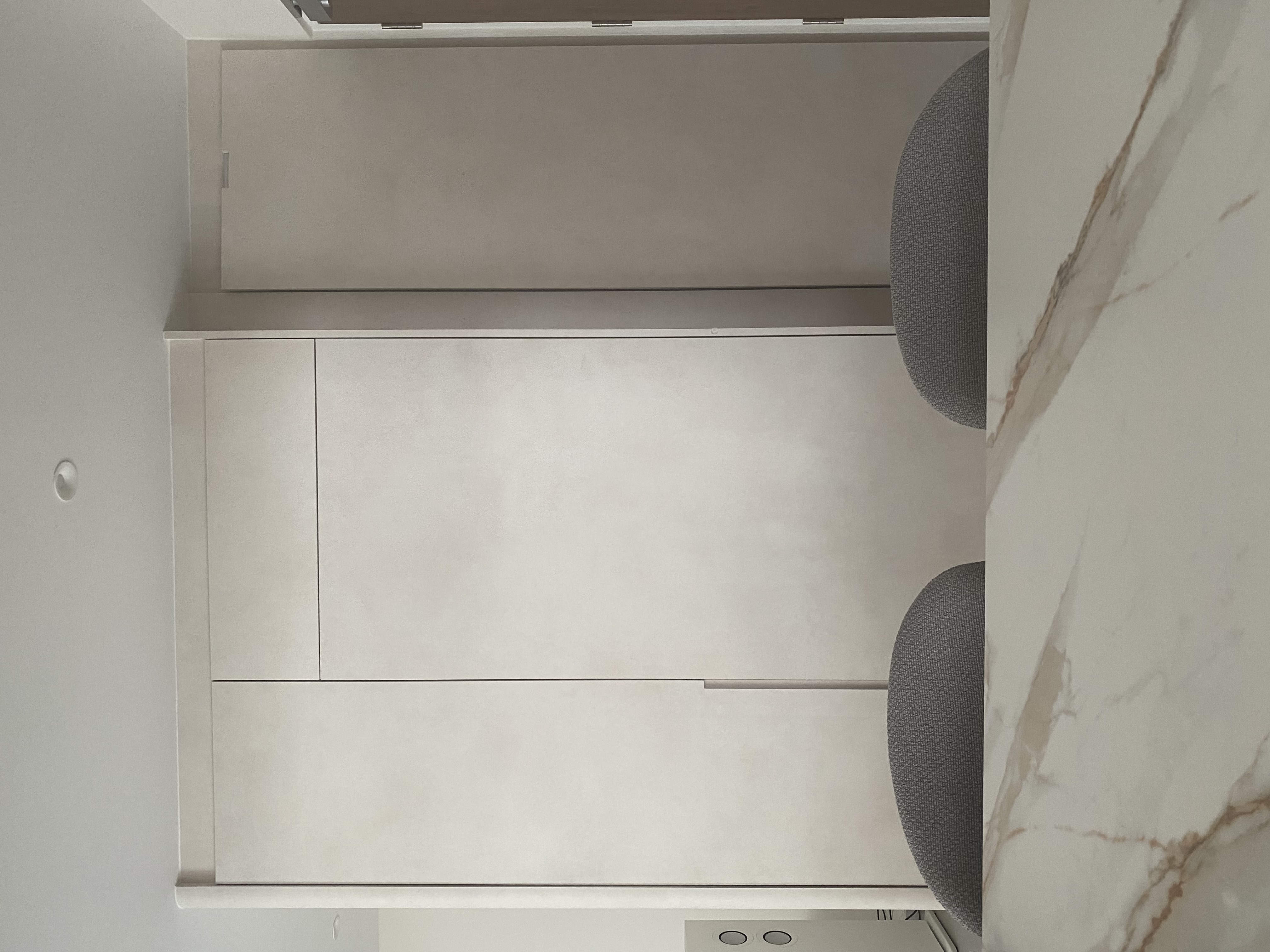 Living Room: Reno Decisions & Products