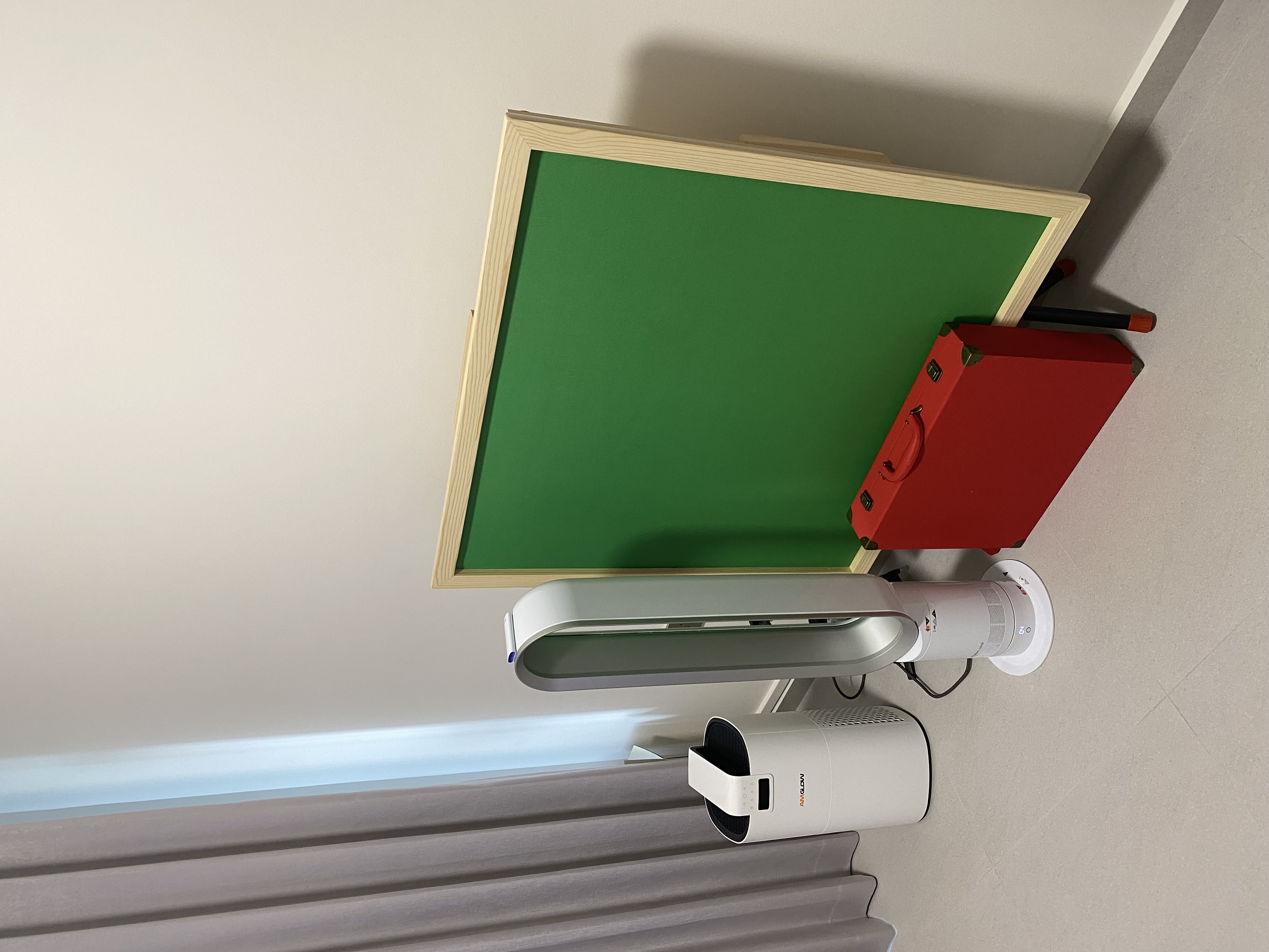 Minimal Reno in our Master and Study Room