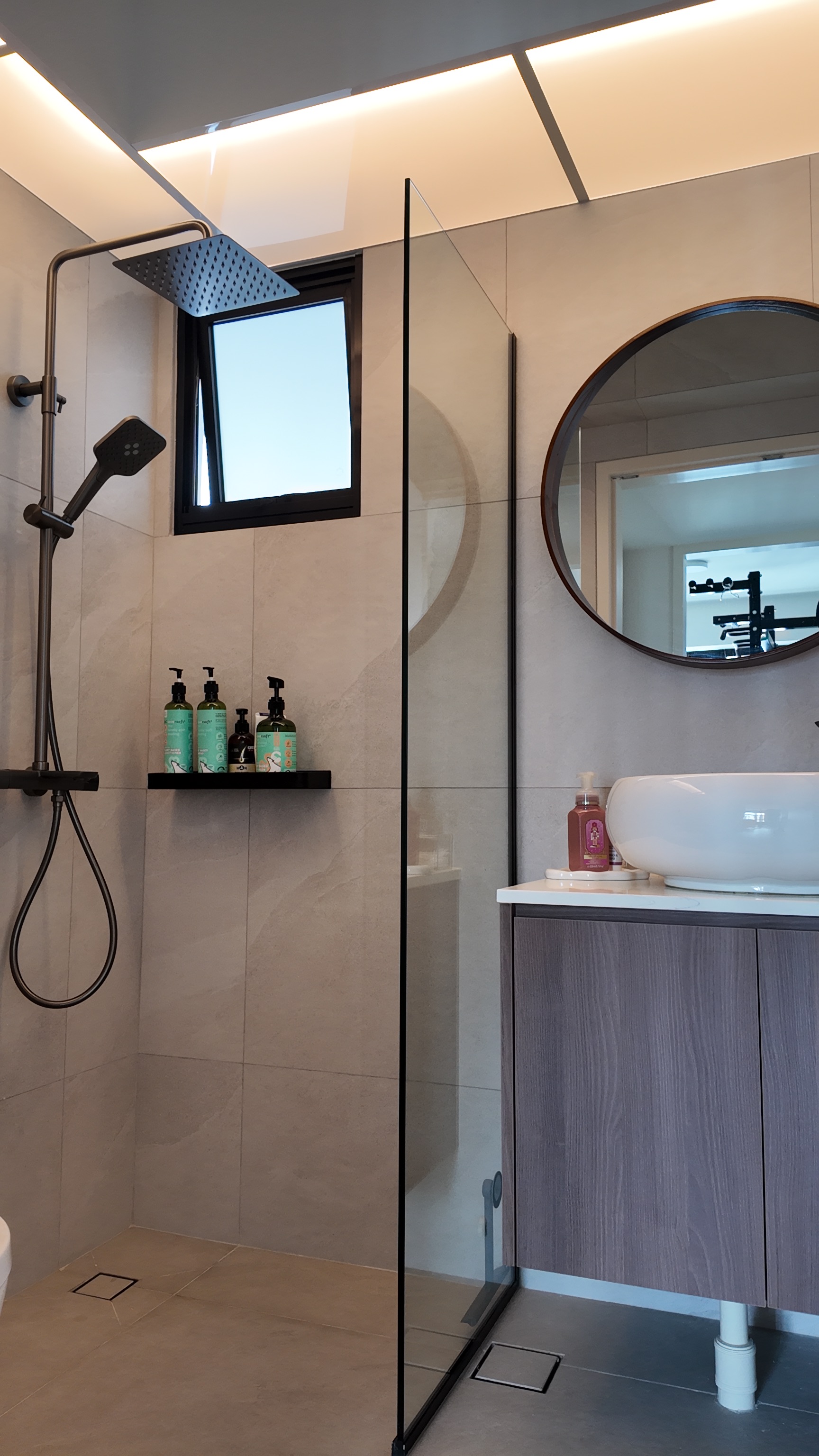 Our-bathroom-reveal✨-Keeping-it-simple-&-functional.-No-edits.