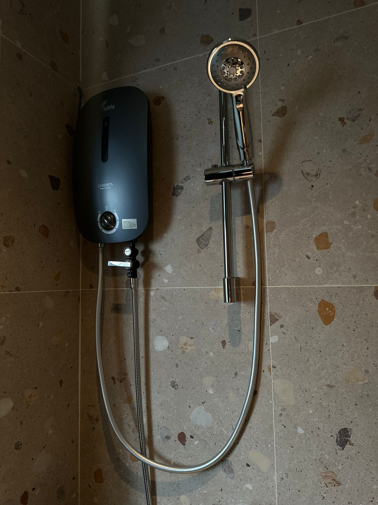 Our Speck-tacular bathroom - the only area with colours