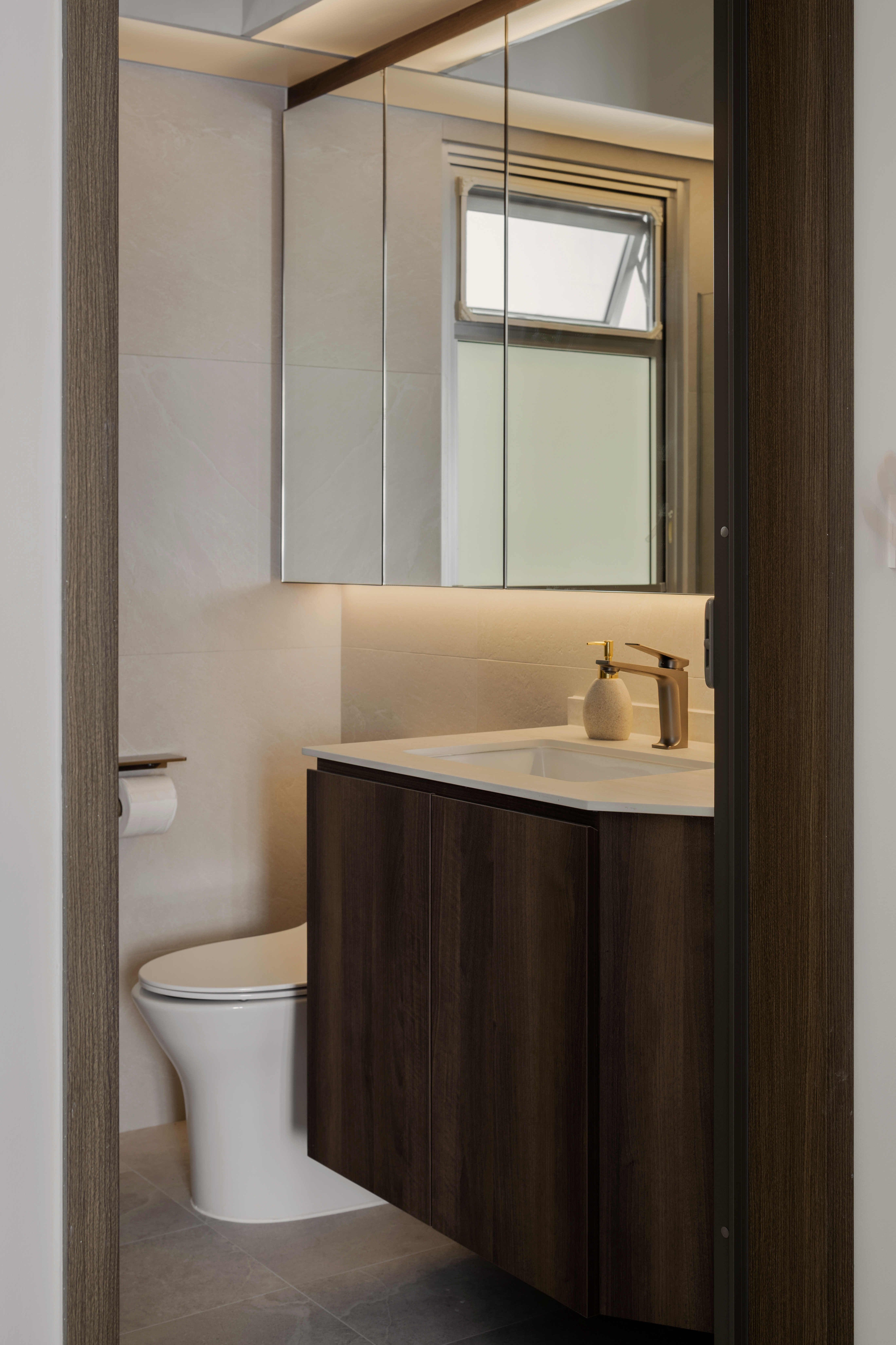 Indulge in Modern Minimalist Living ✨