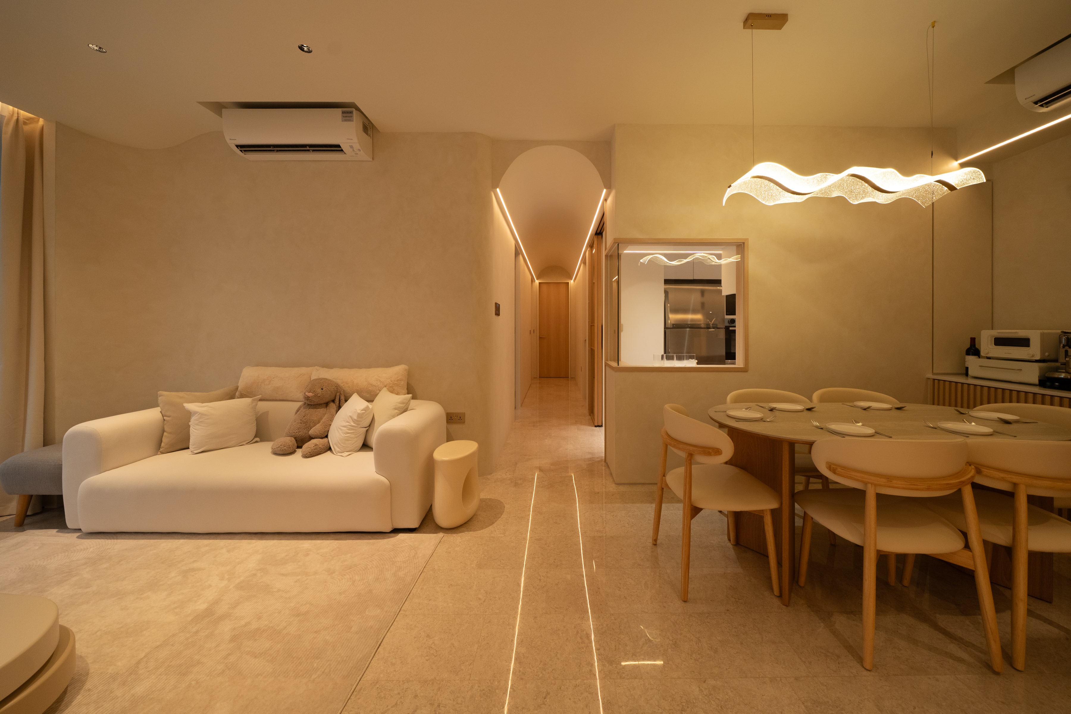 Curves, warmth and light