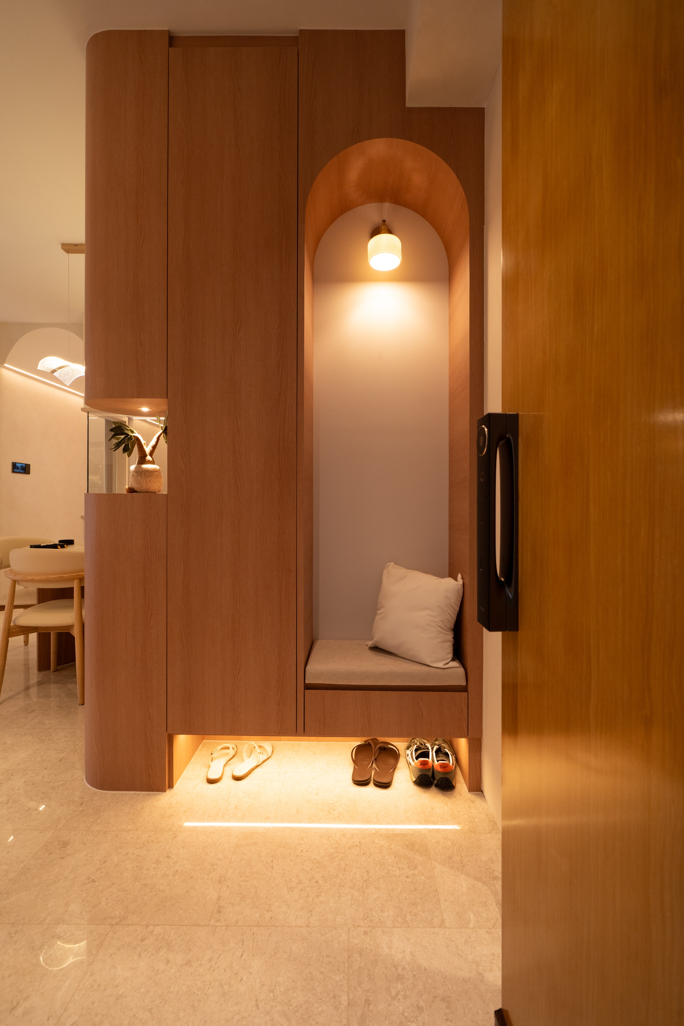 Curves, warmth and light