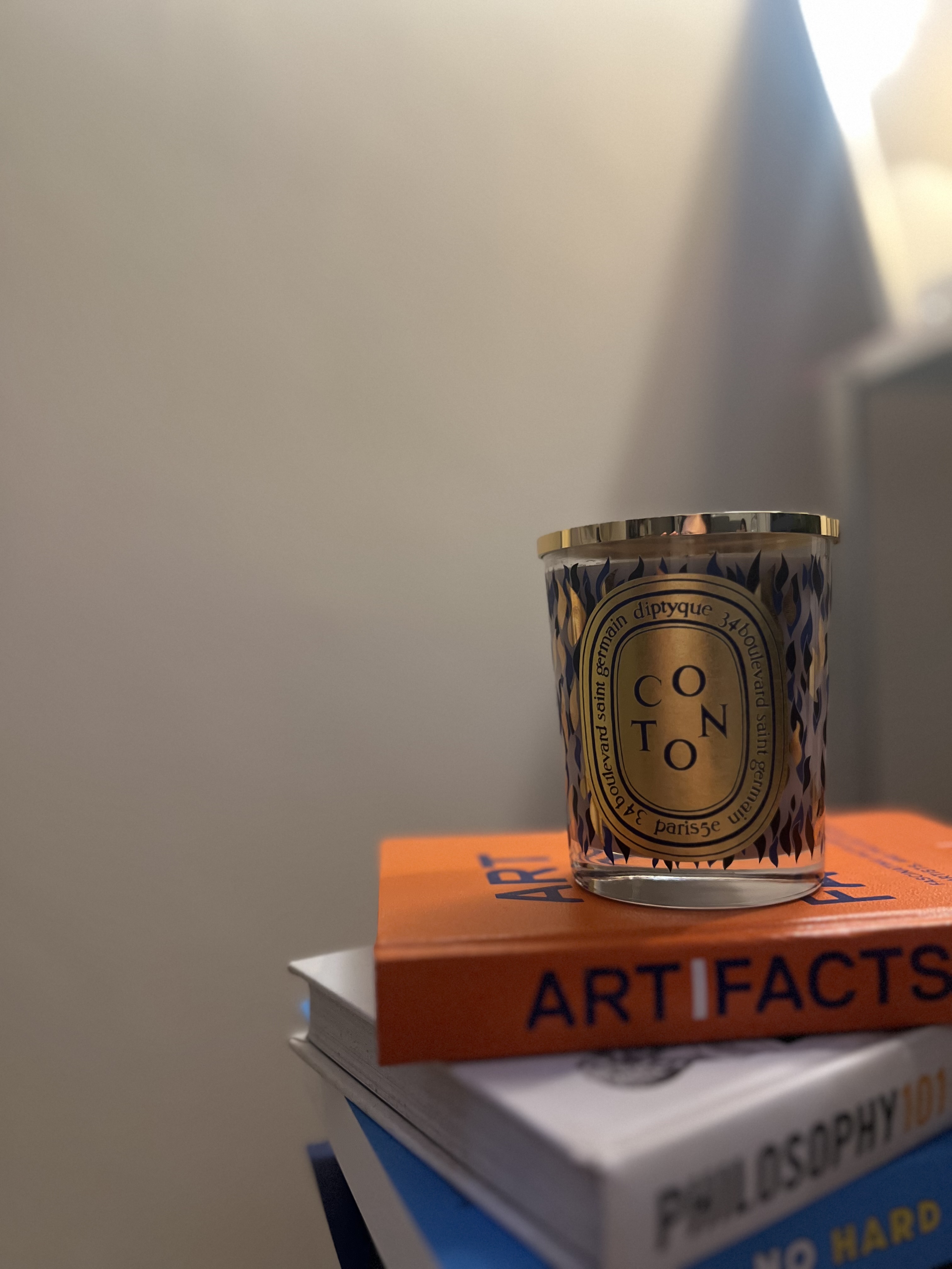 Completing-your-cosy-home-vibes-with-candles-👃