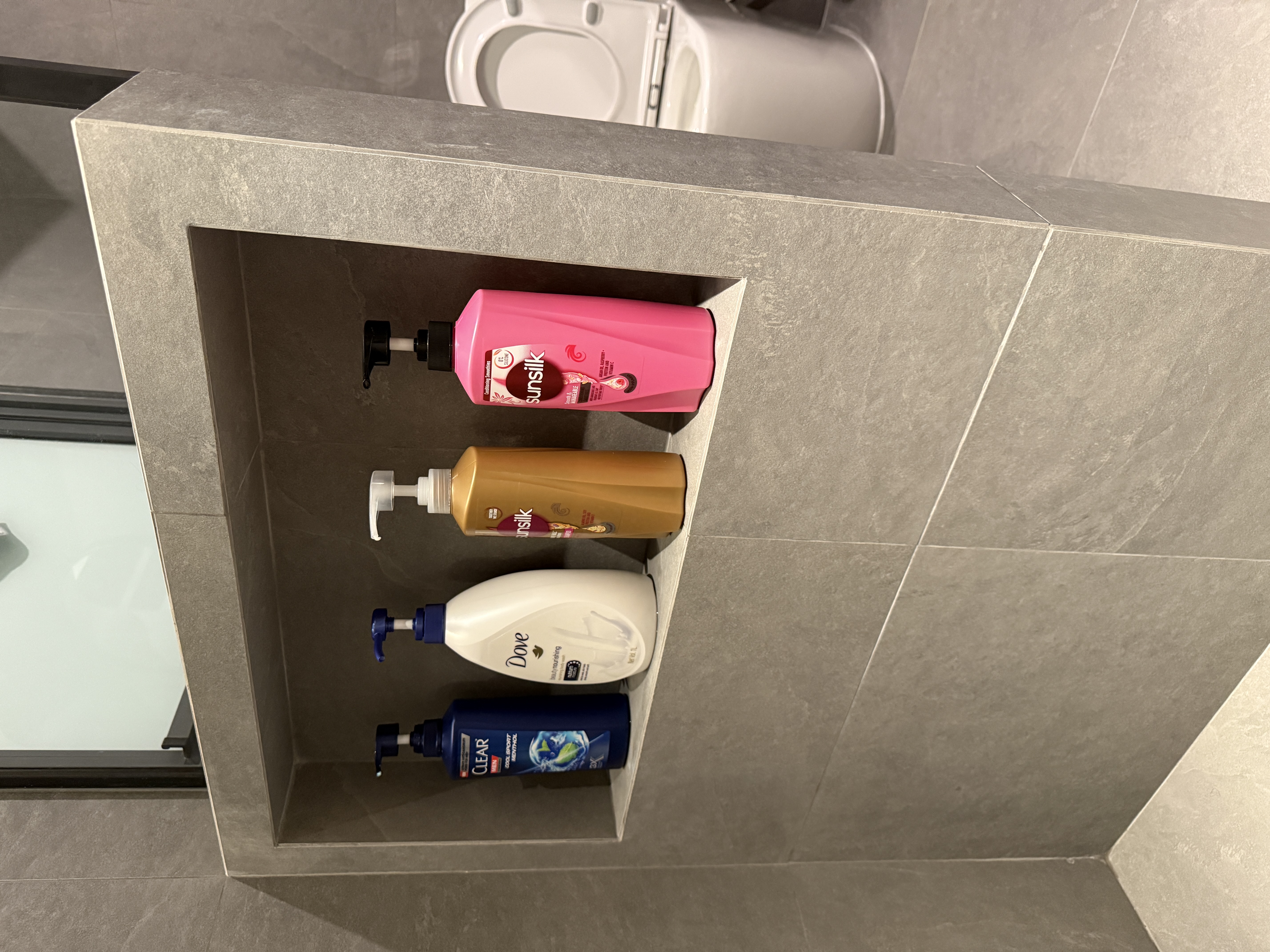 Our hotel-inspired master bath: keeping all things dark and cosy