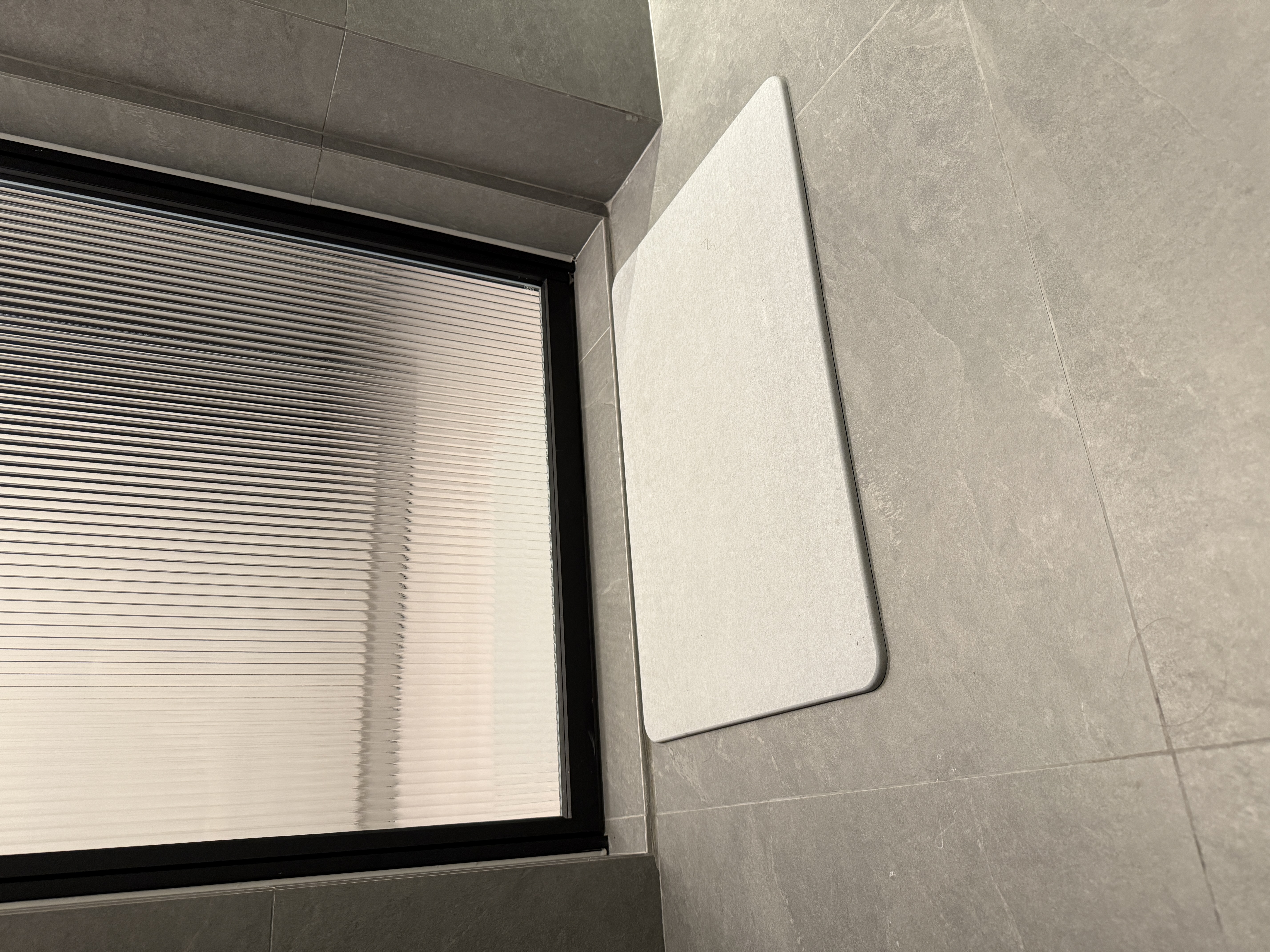 Our hotel-inspired master bath: keeping all things dark and cosy