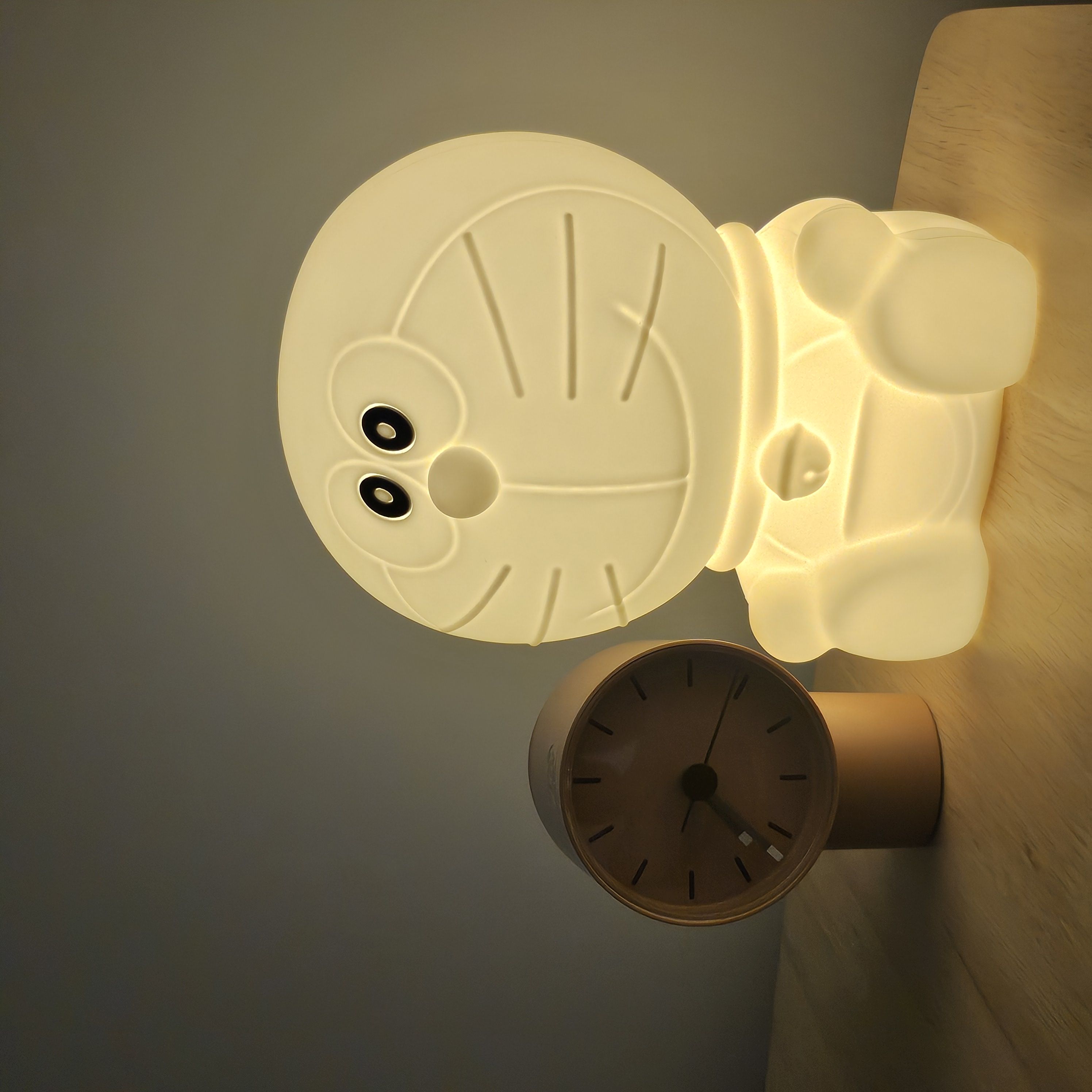 The lighting matters.