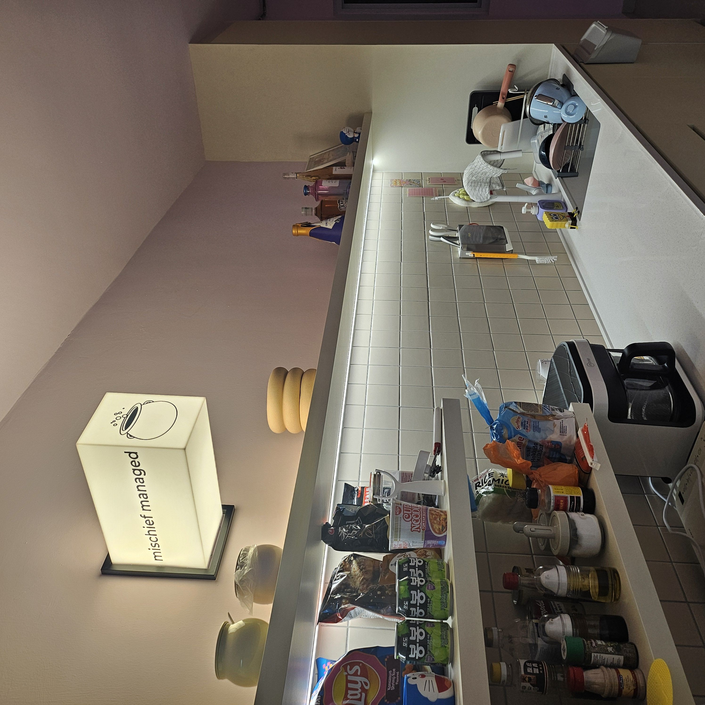 The lighting matters.