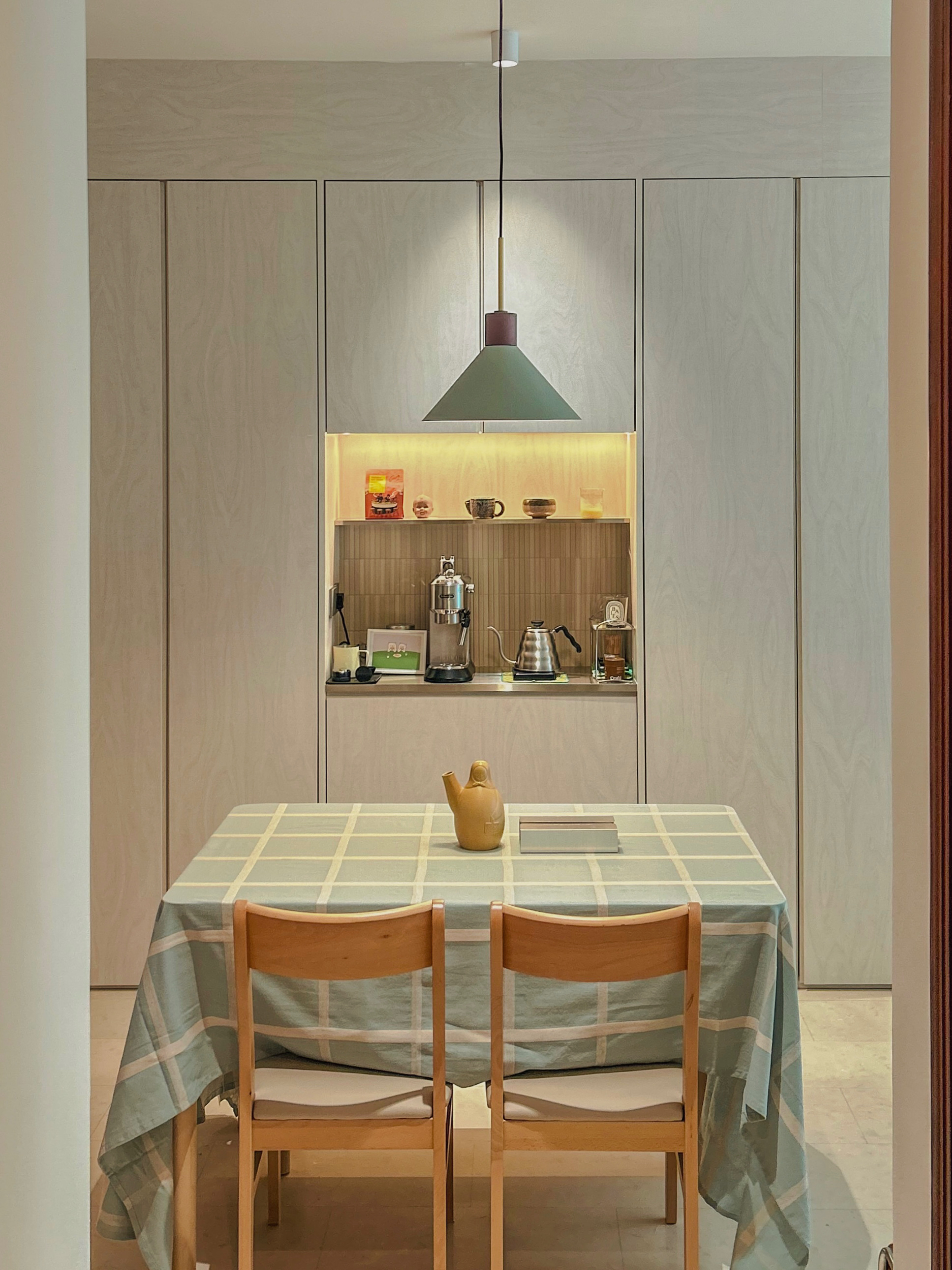 Welcome to Slow Off Days! Soft corners, Slow days 💜