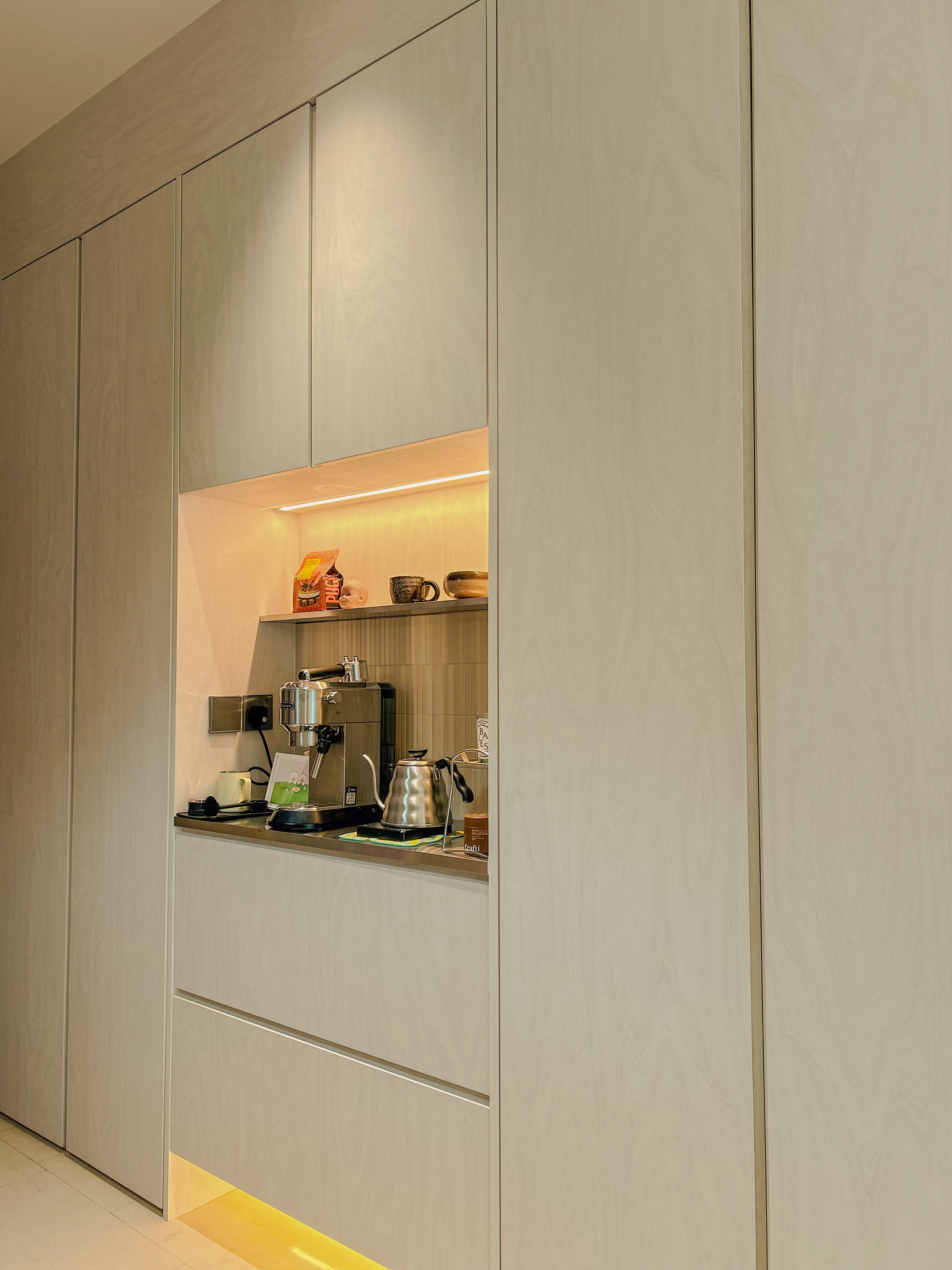 Welcome to Slow Off Days! Soft corners, Slow days 💜