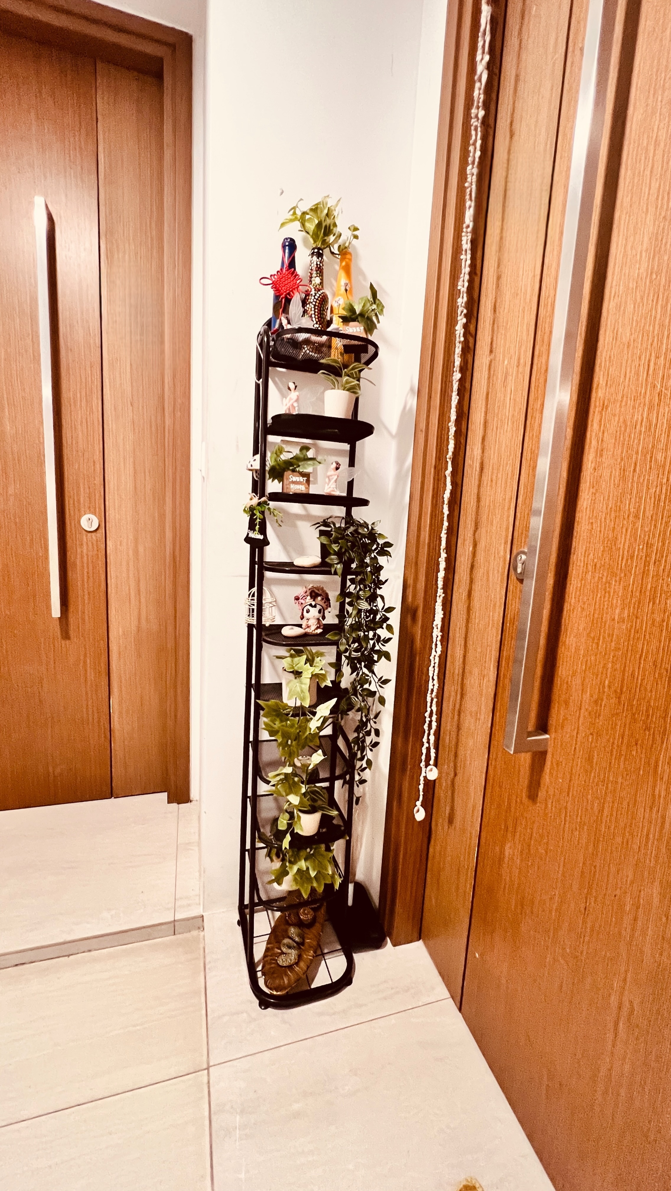 Beautify your entrance. 👆