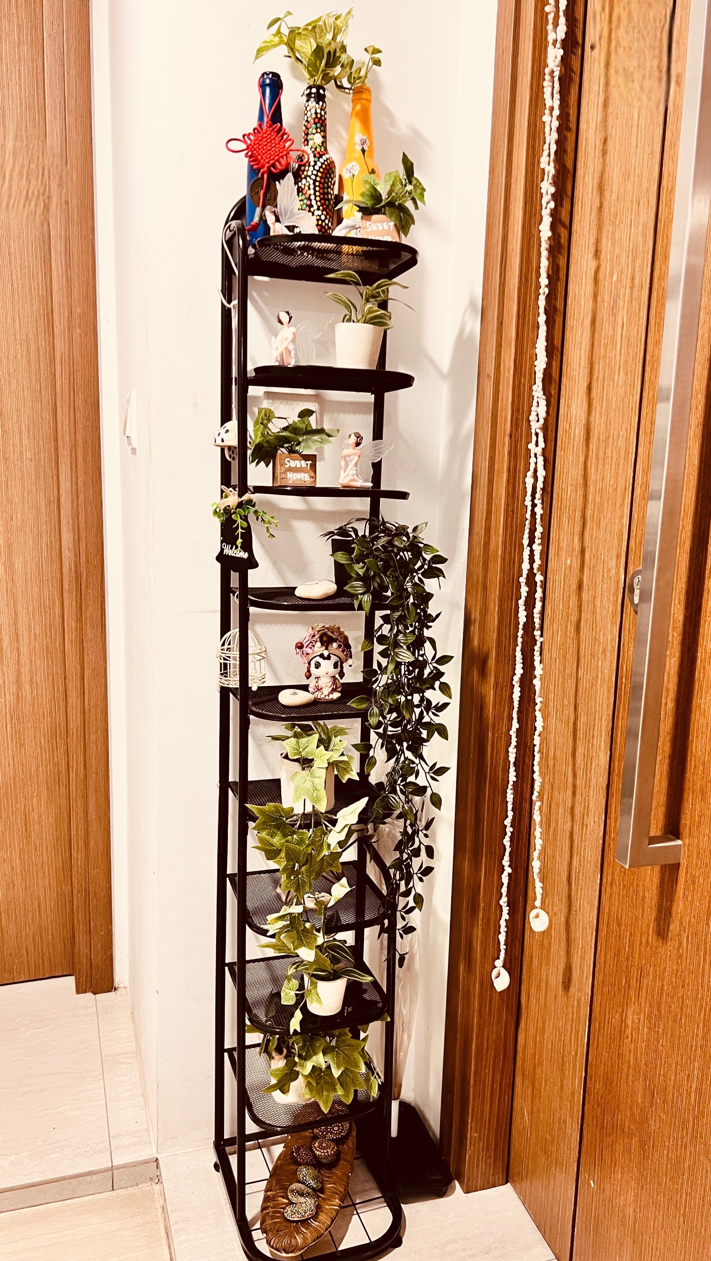 Beautify your entrance. 👆