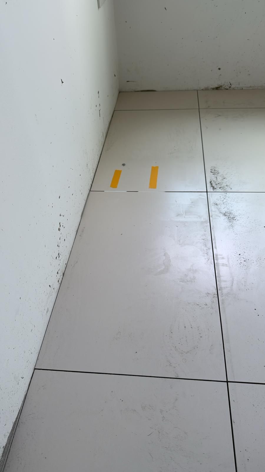 Choose your grouting wisely. You get what you pay for.