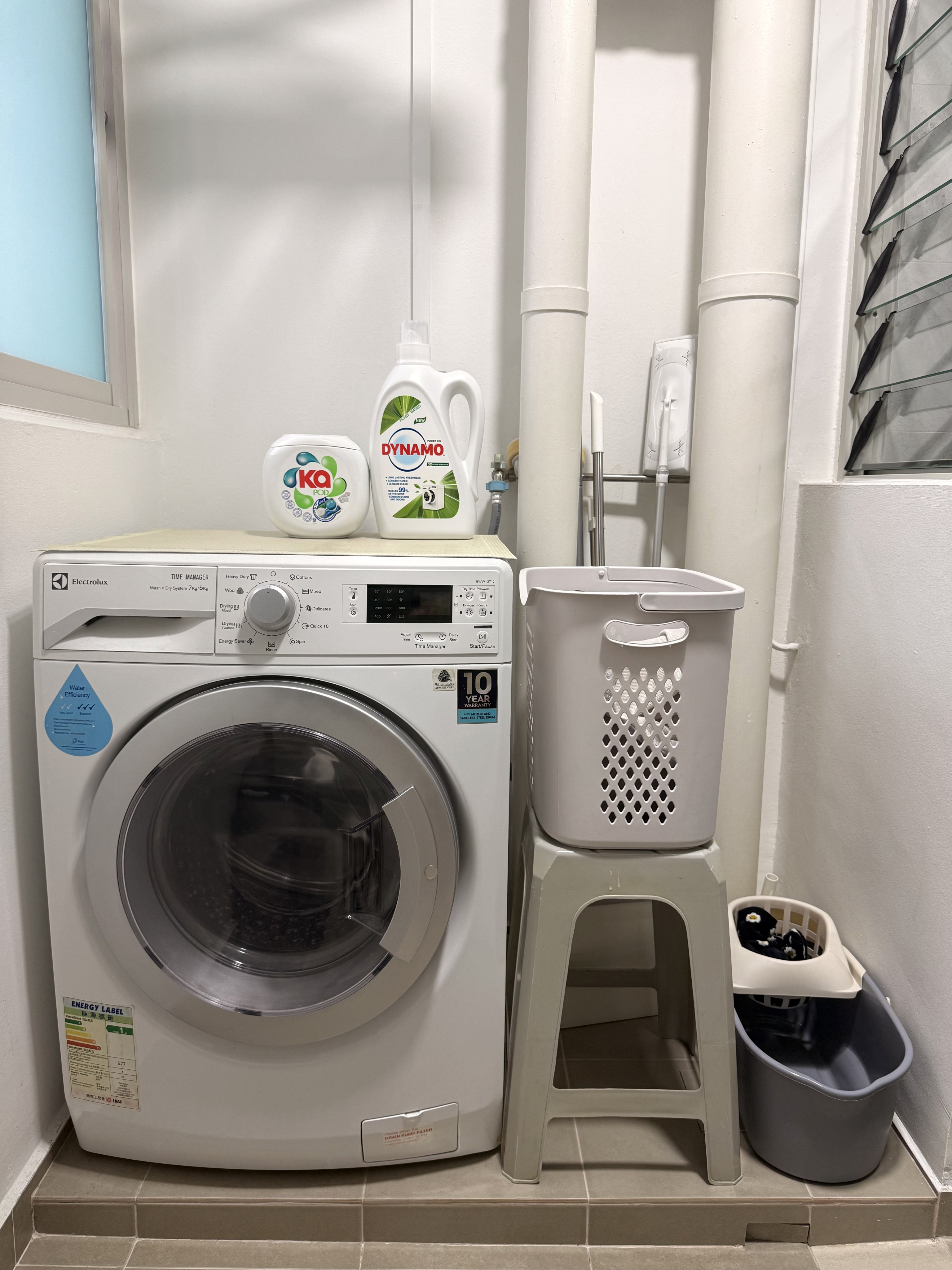 IKEA-Malm-in-the-service-yard?