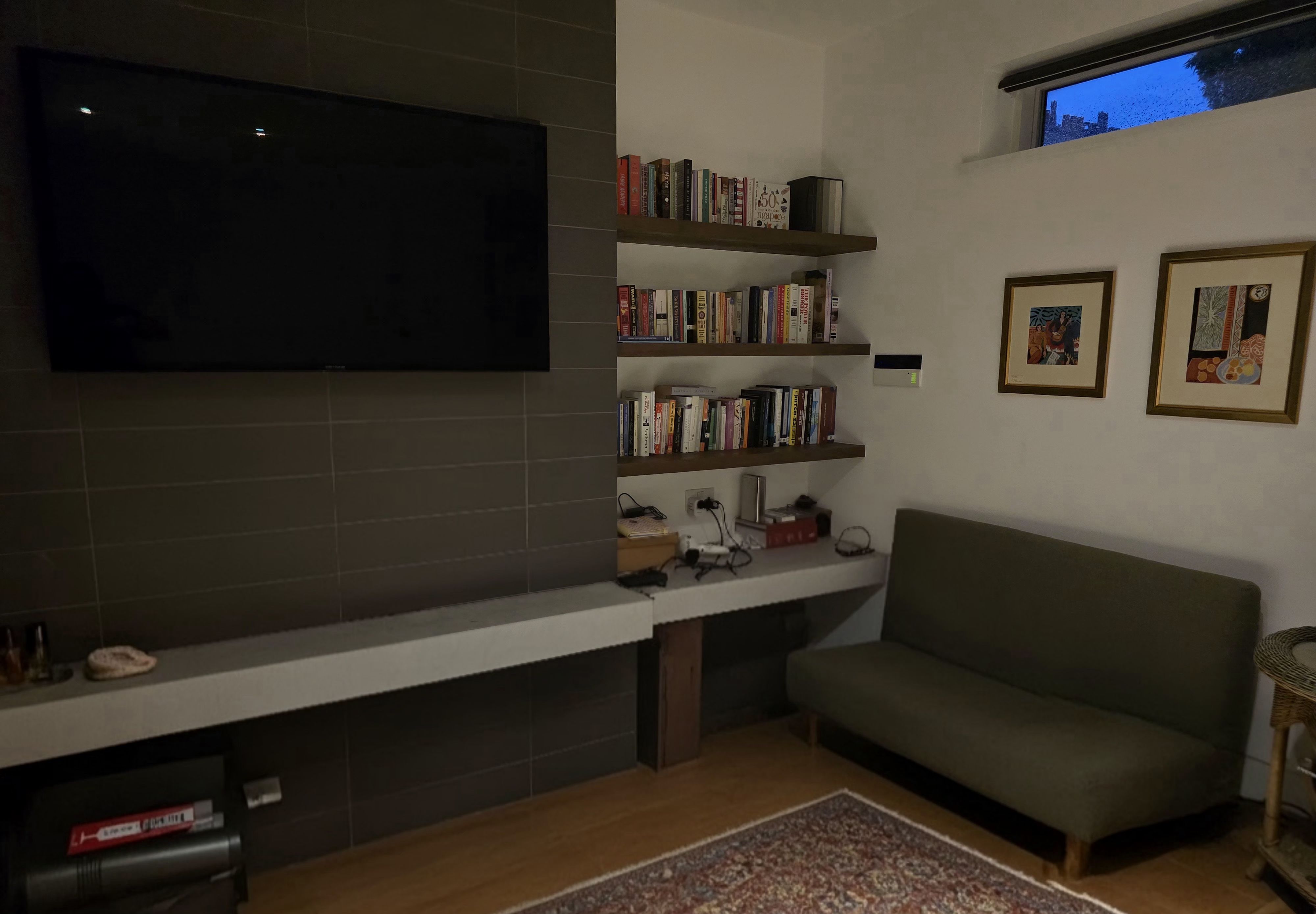 Space-saving Cozy Sofa-Bed with reading Nook