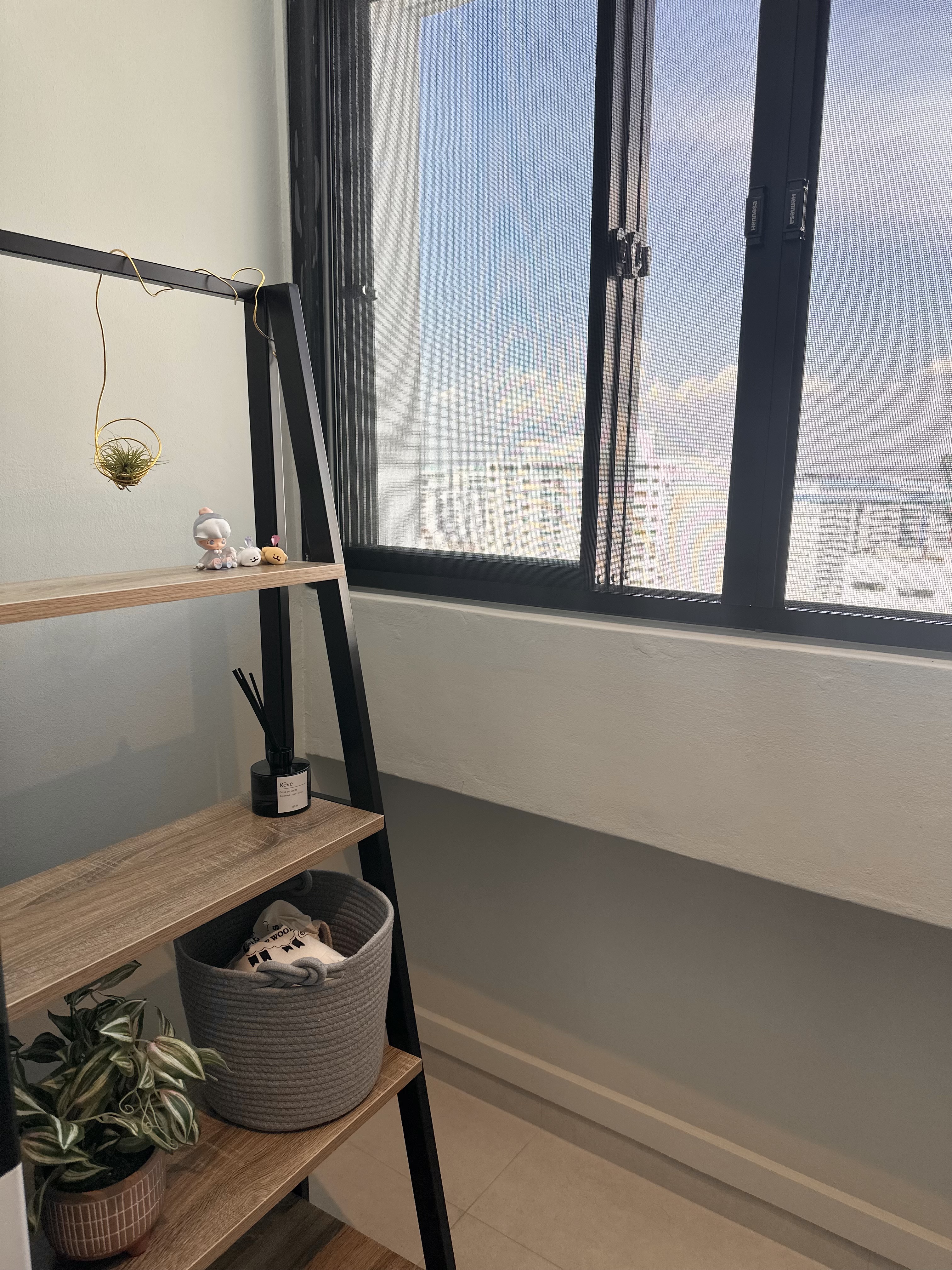 Service balcony - Minimalist and airy space 🤍