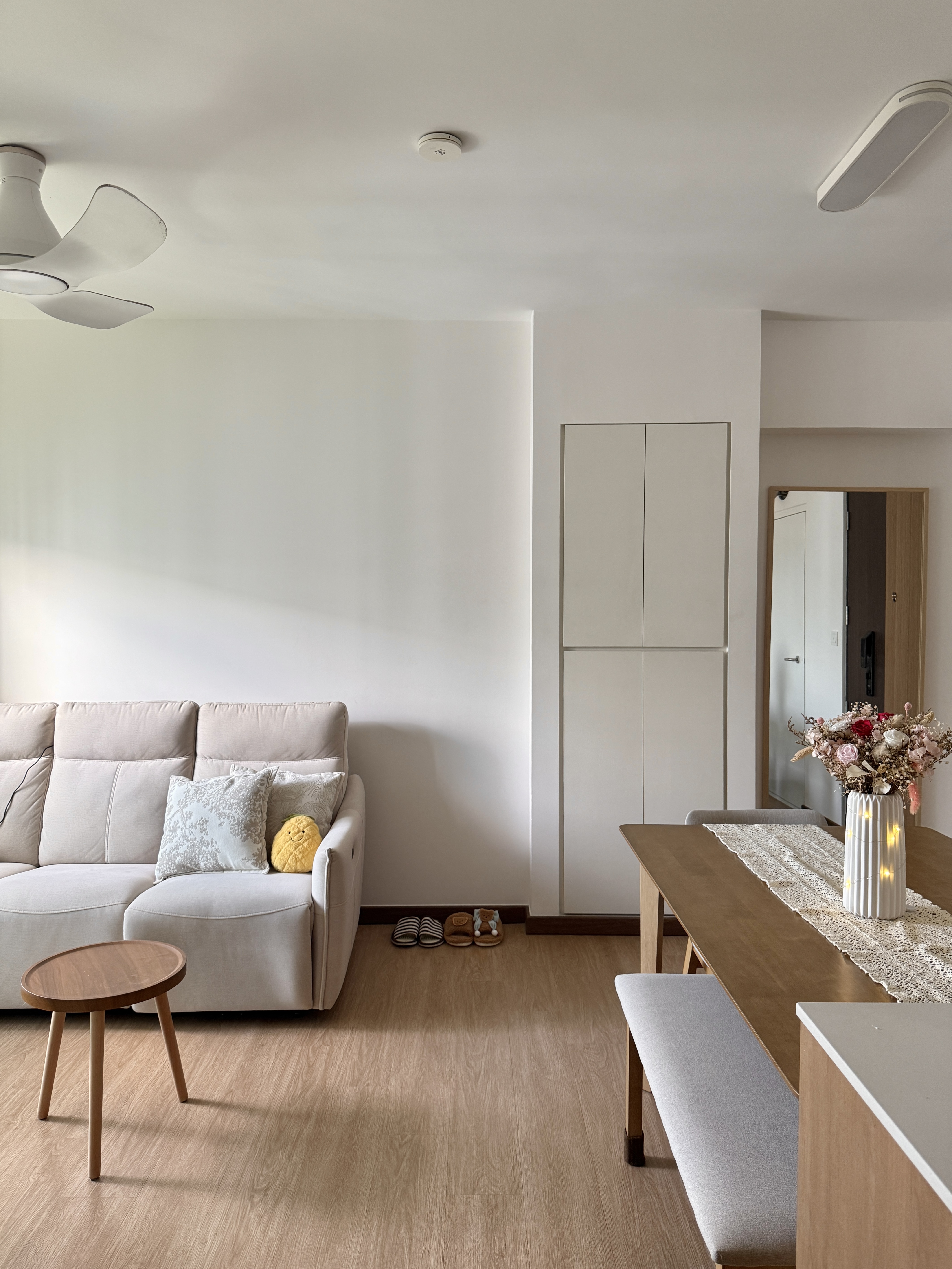 Imagining Floating Shelves in Our Home Using AI ✨