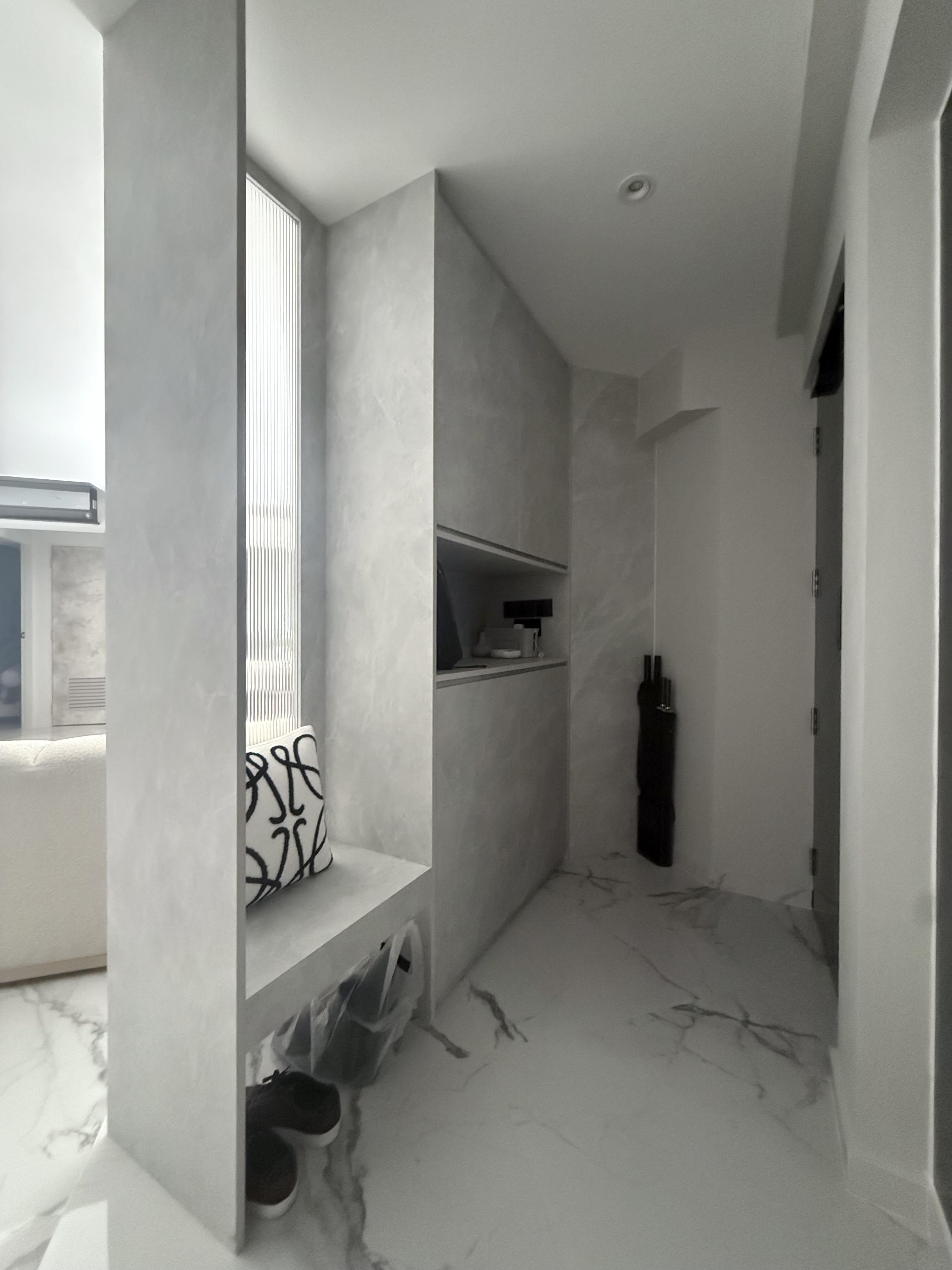 My-Home-Entryway-&-Shoe-Cabinet-👟✨