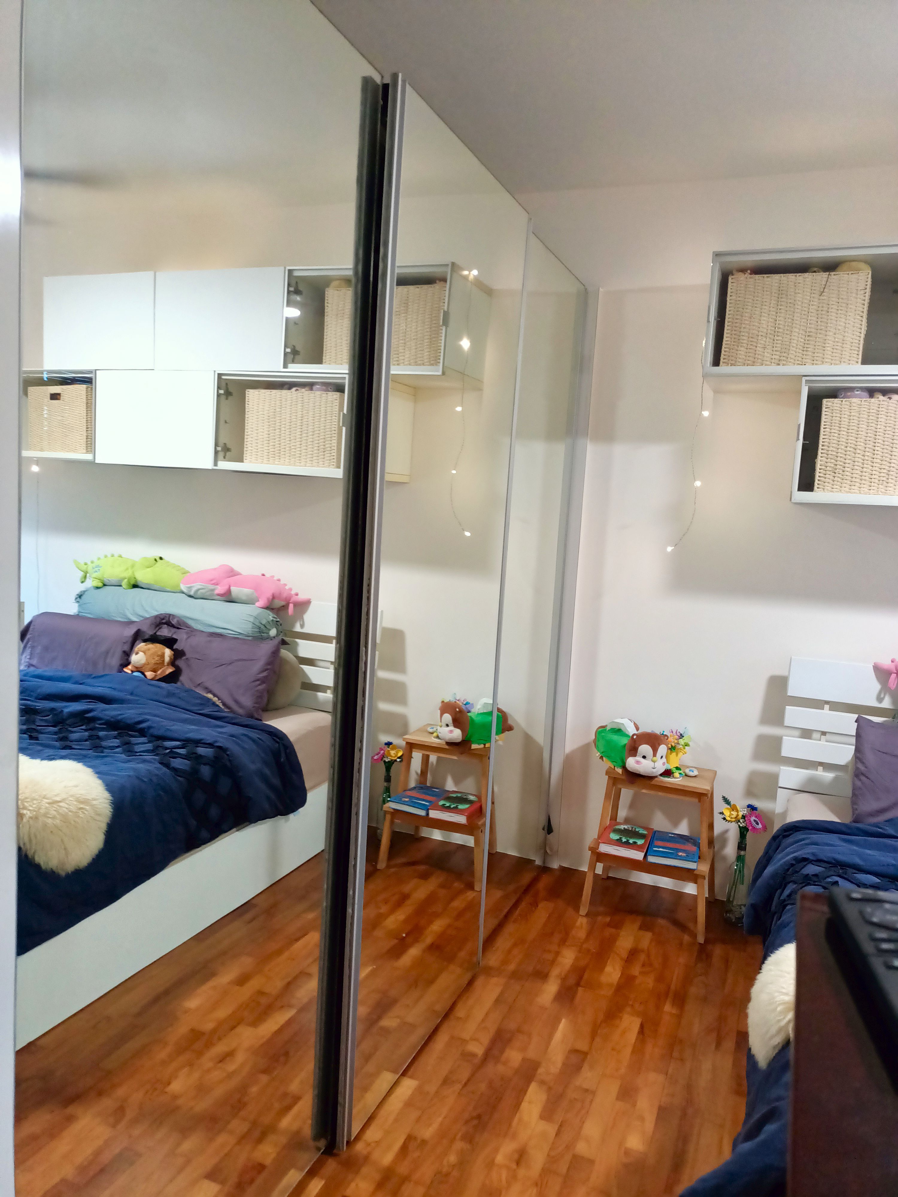 Walk-in wardrobe NOT. A flex!