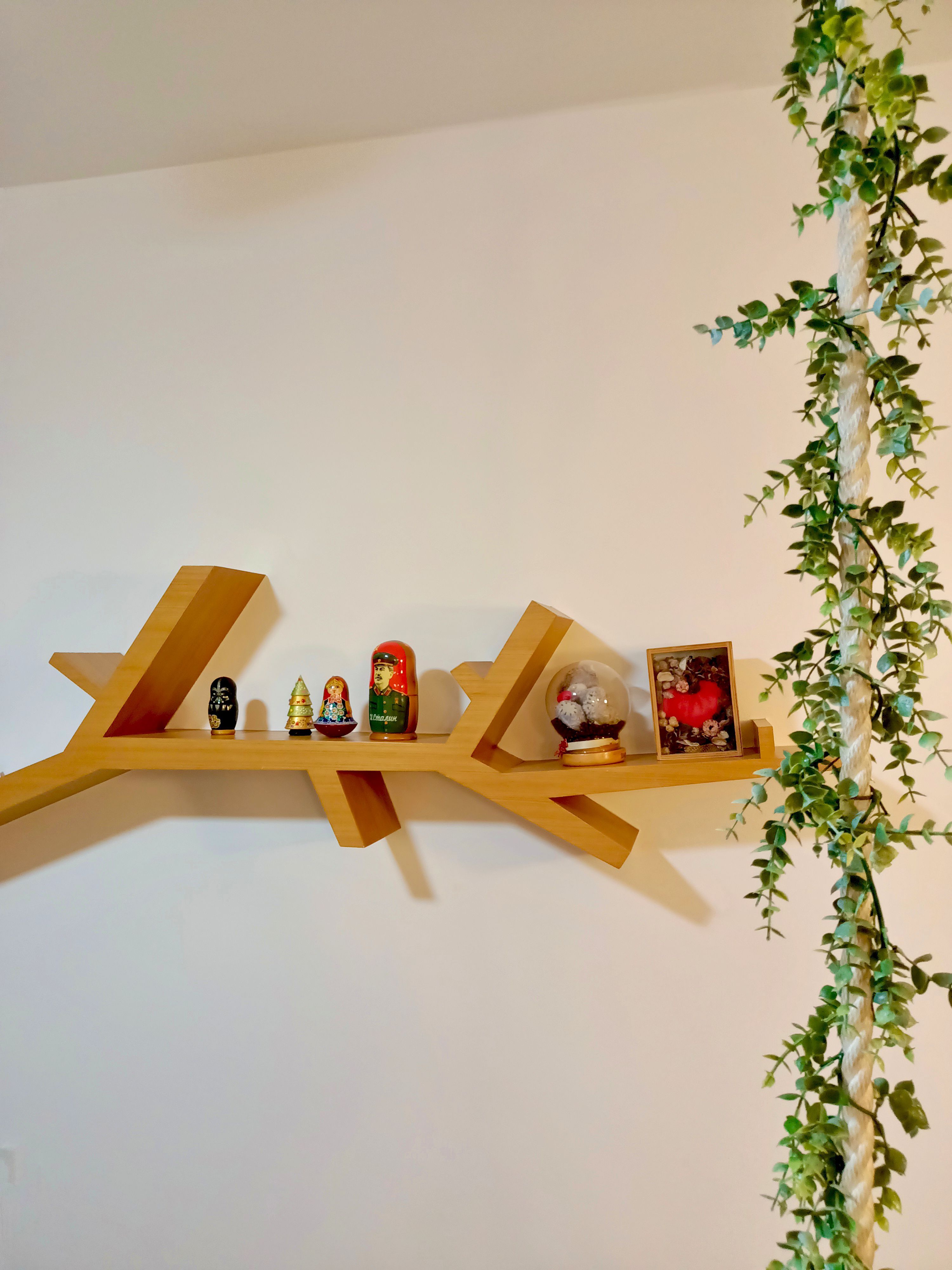 White, white and white 🤍.