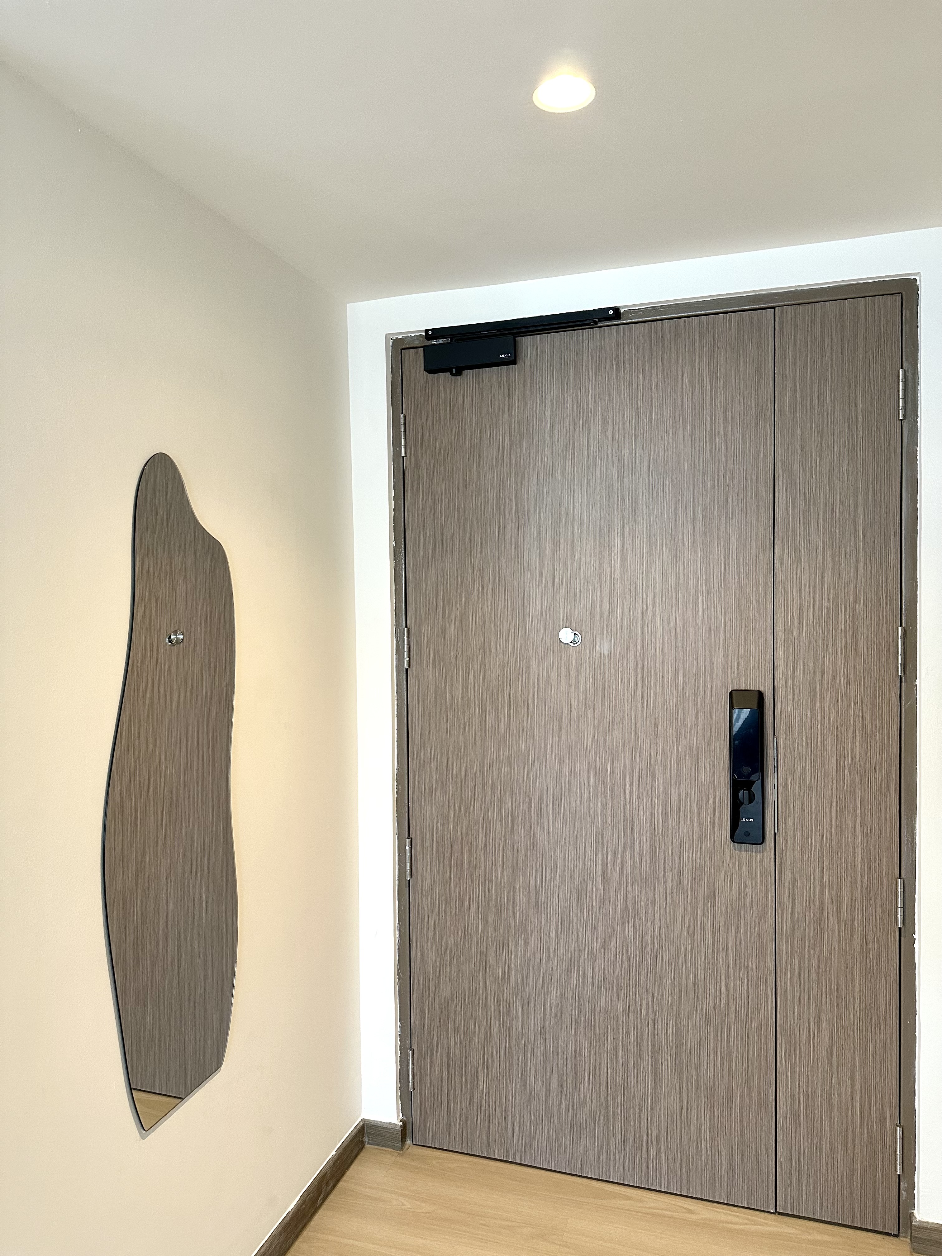 Mirrors-that-make-a-home-🏡-