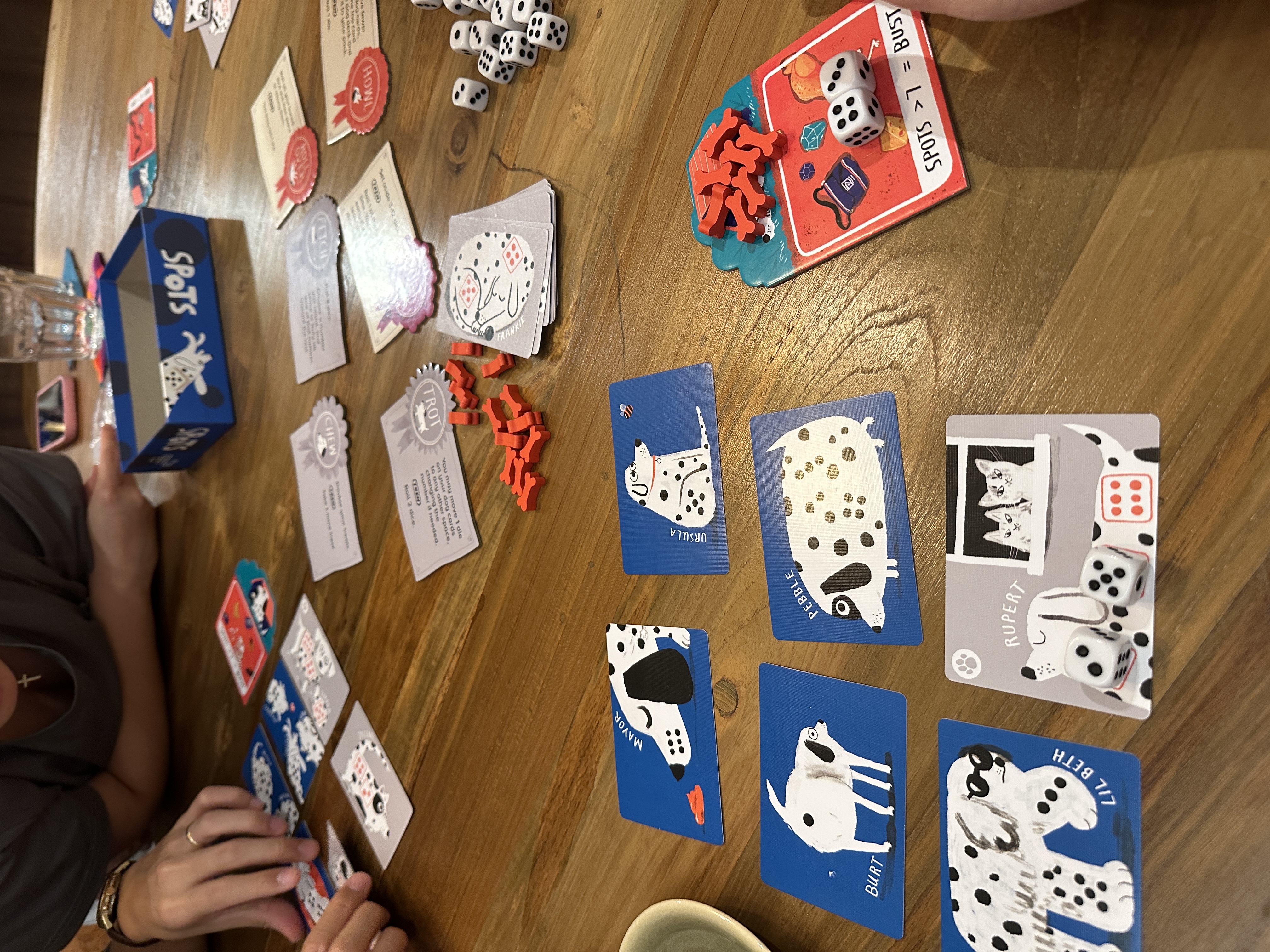 4 Fun Games To Have Ready When You Host  🎲