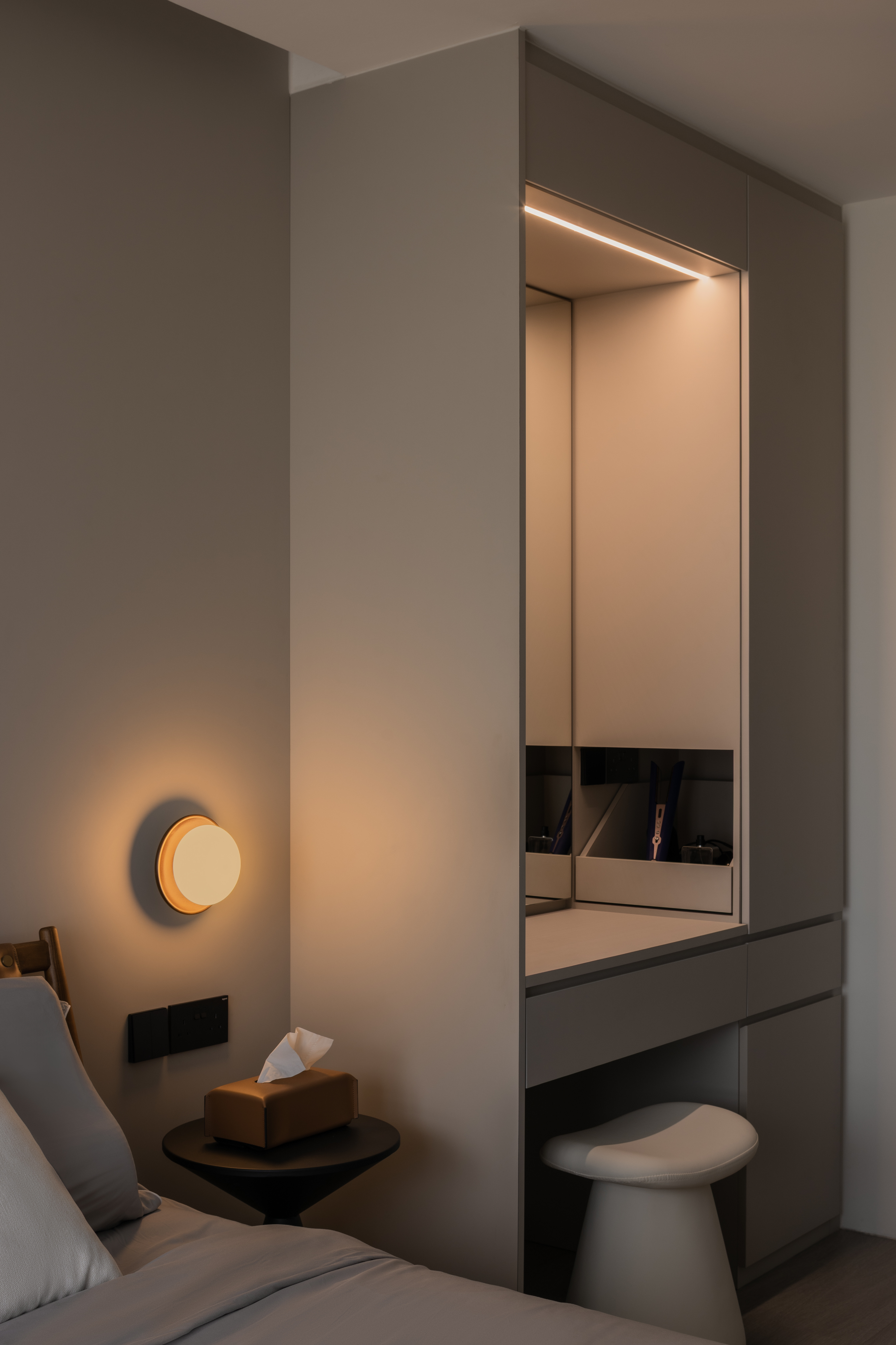 A touch of Modernism in a Contemporary home ☕️