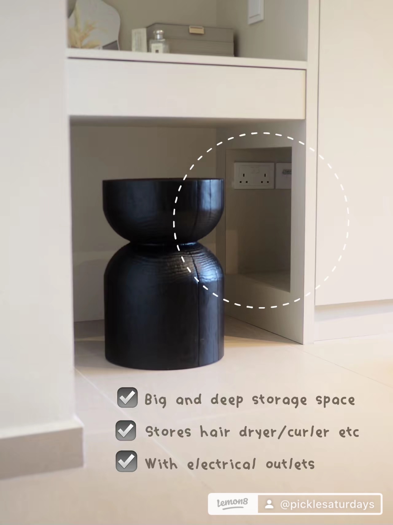 My vanity’s hidden pigeon hole 👀