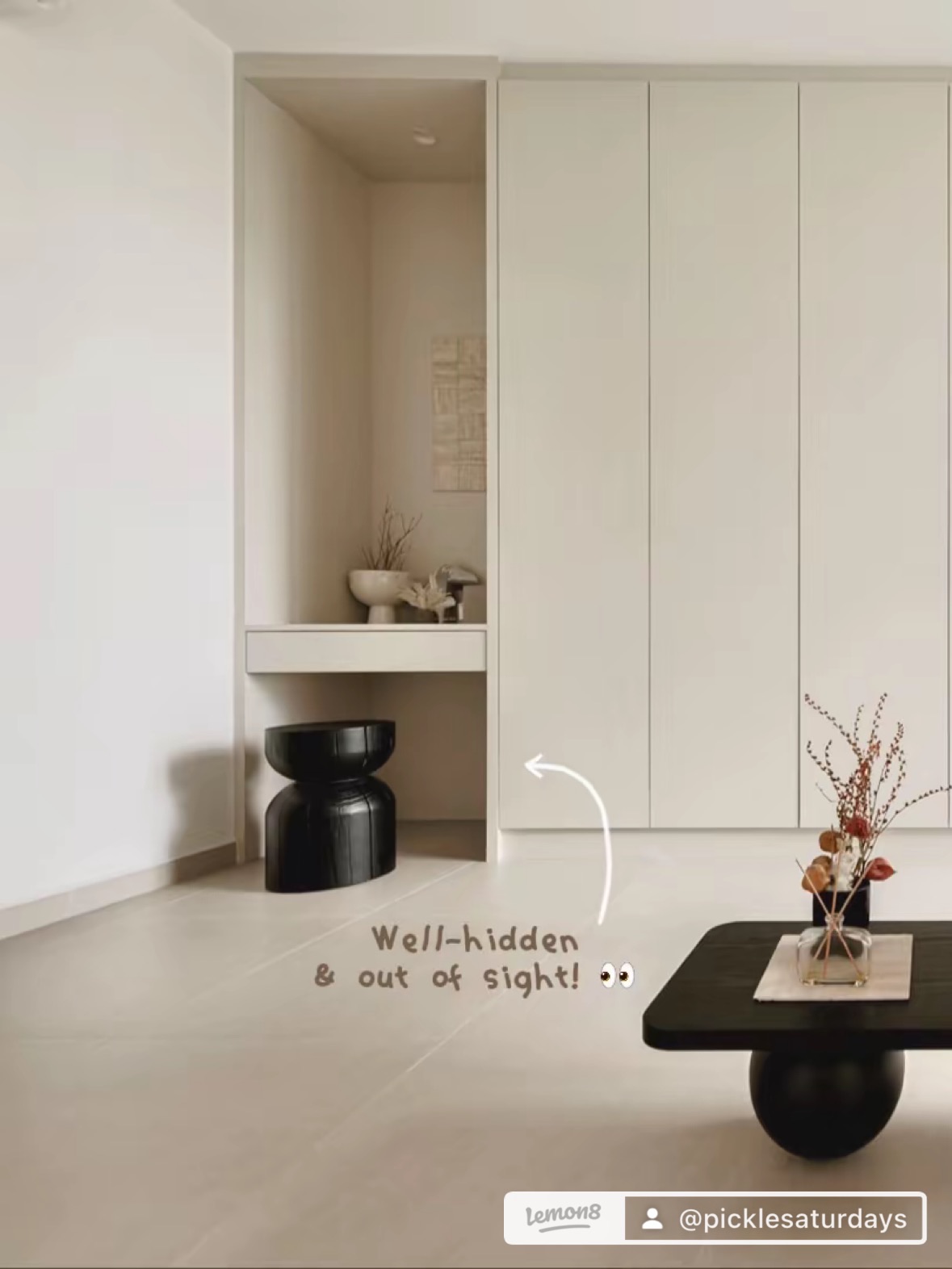 My vanity’s hidden pigeon hole 👀