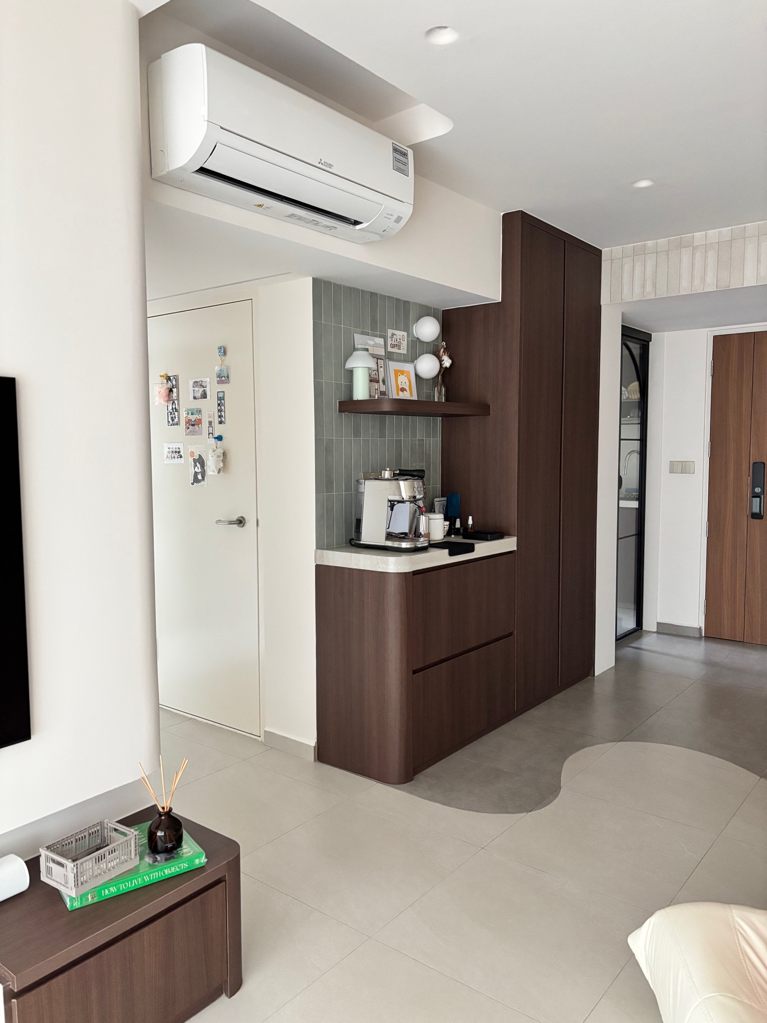 house-tour:-3-wks-after-moving-in-—-mid-century-modern/wabi-sabi-home