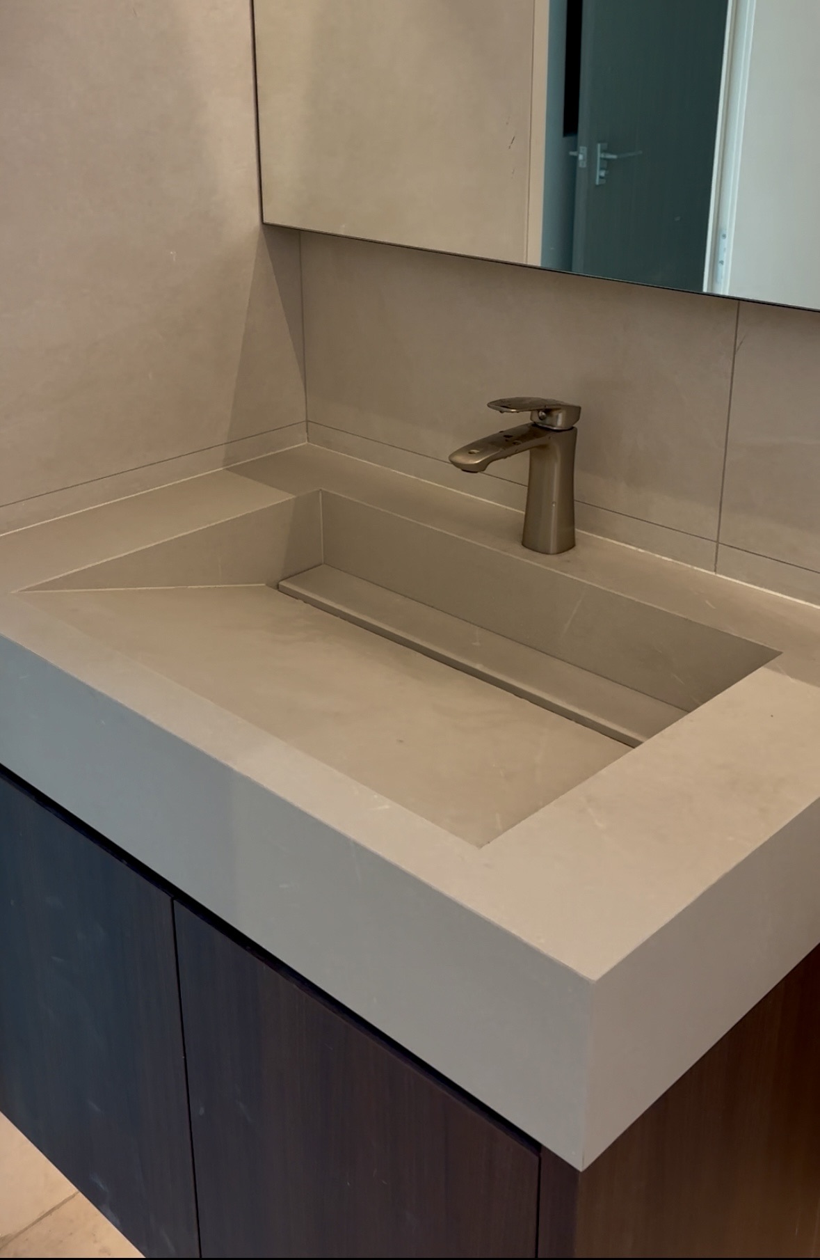 house-tour:-3-wks-after-moving-in-—-mid-century-modern/wabi-sabi-home