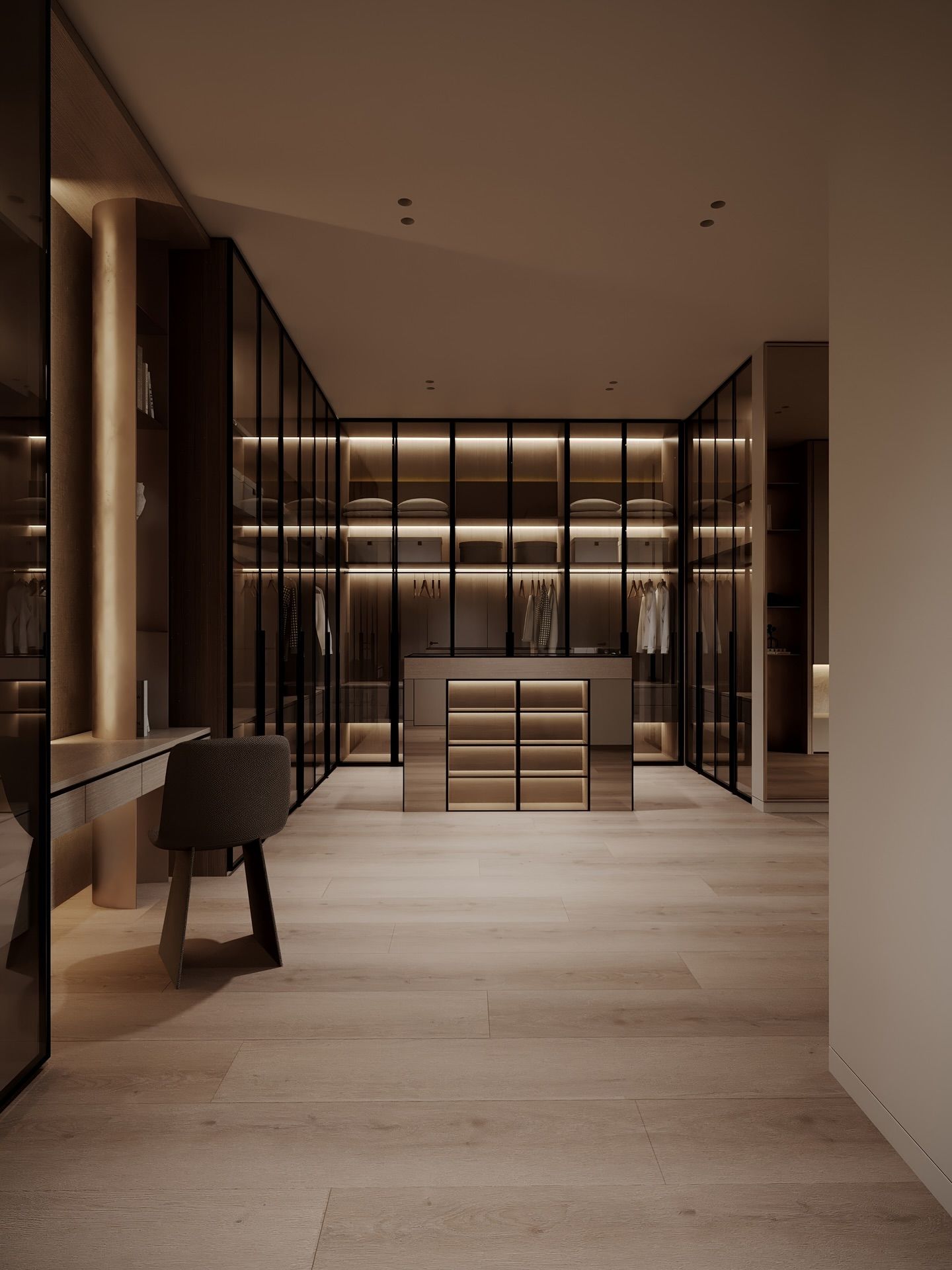 Luxurious bathroom and walk in wardrobe!