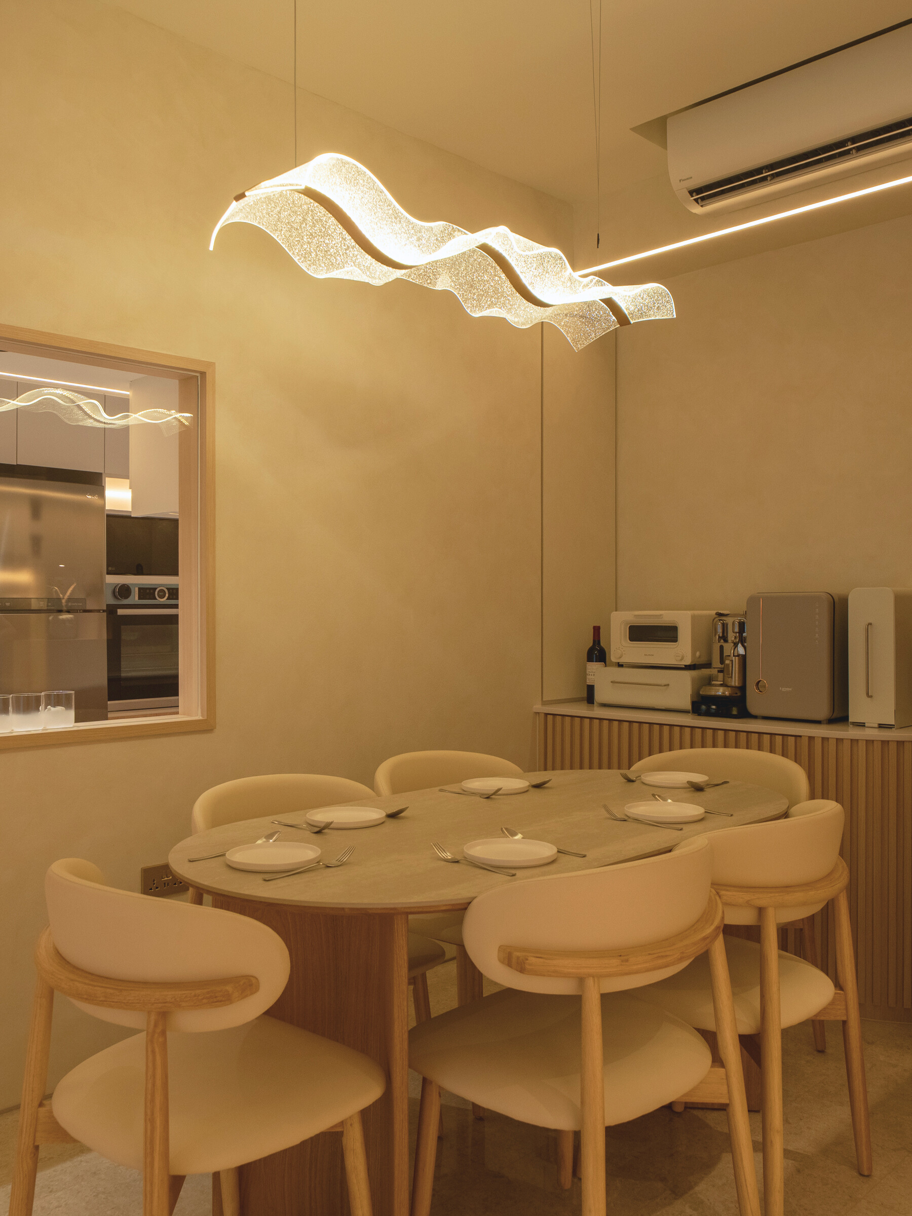 A calming abode of arches and glow