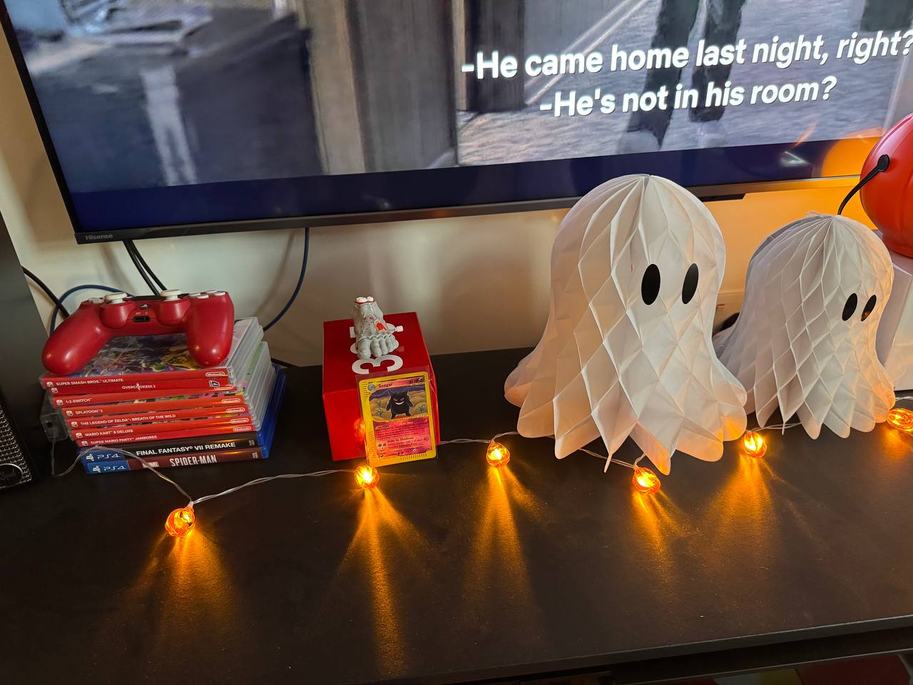 Our neighbors think we're Boo-tiful.