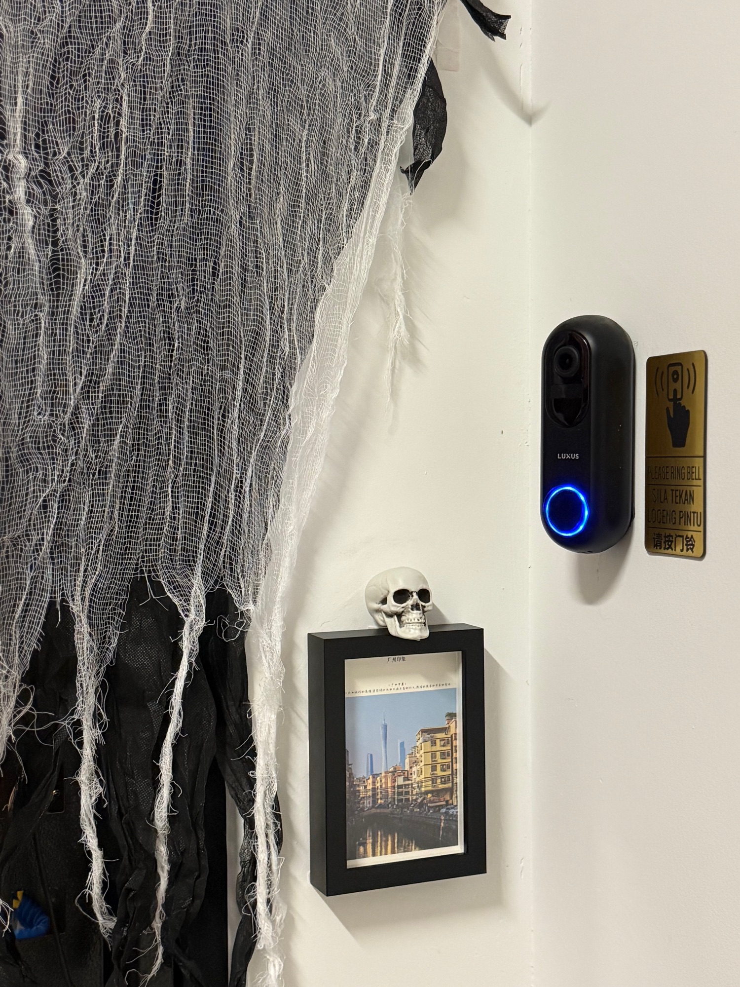 Entryway: Halloween Decorations 2025
