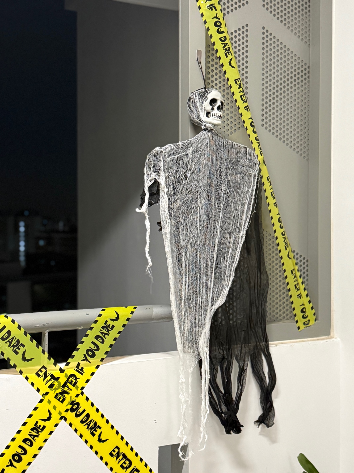 Entryway: Halloween Decorations 2025