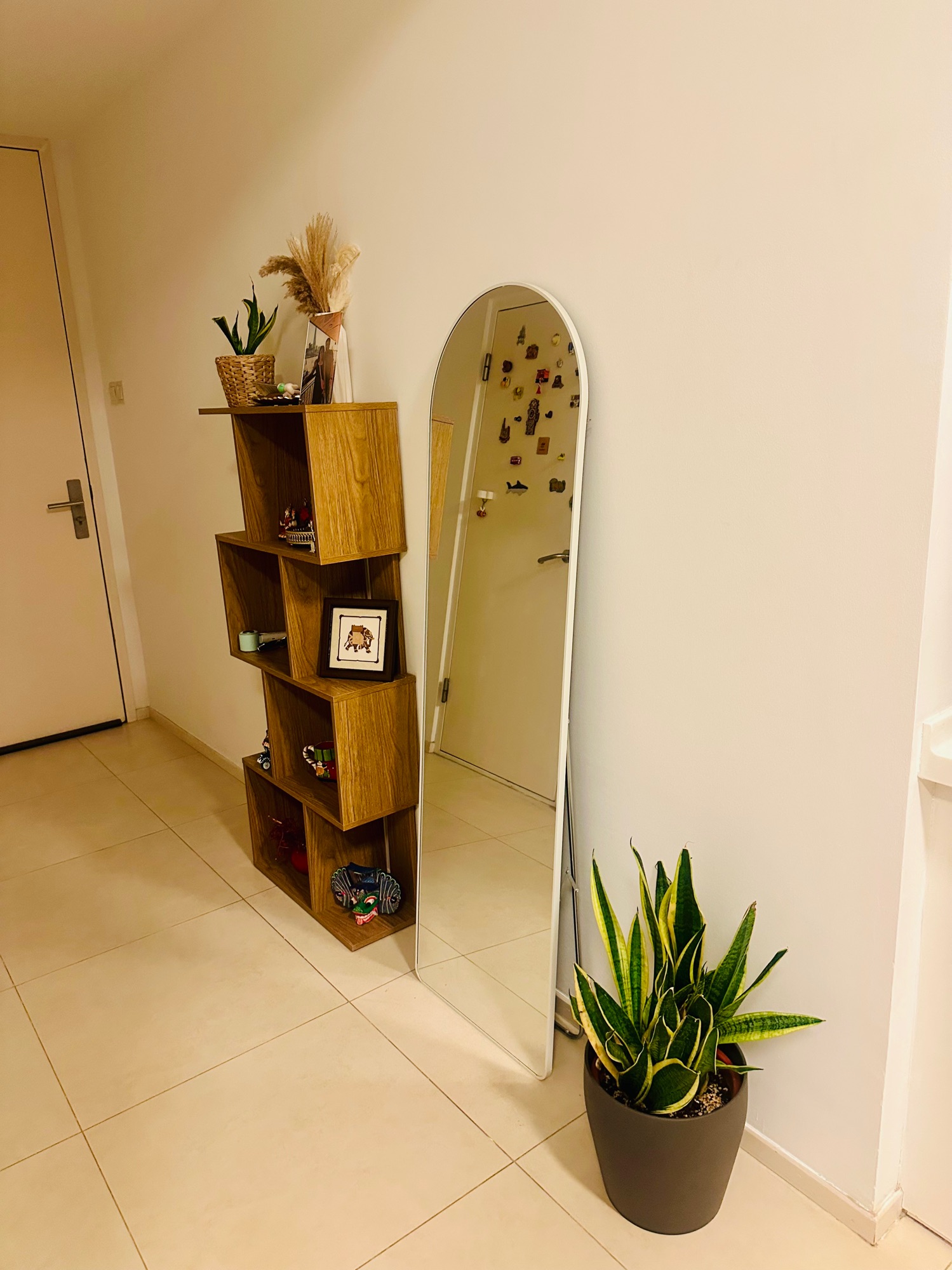 An entryway that tells our story- memoirs of our travel and life 🌍