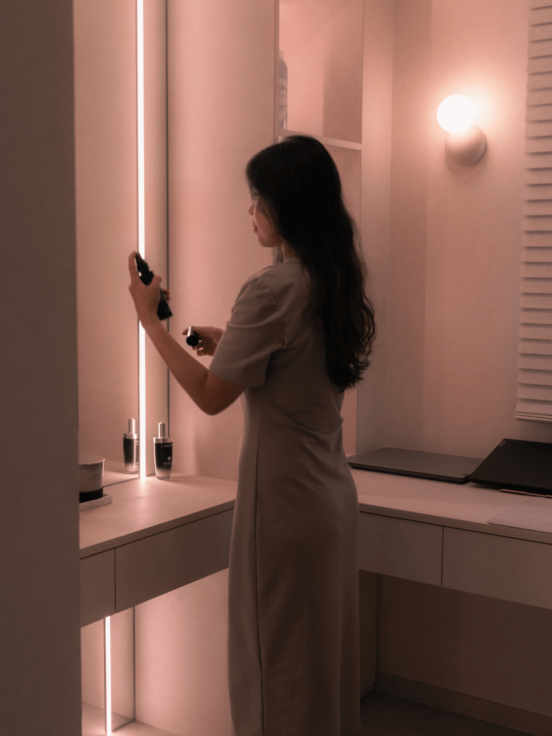 Shades of Serenity, A Dark Luxe Home by Carina