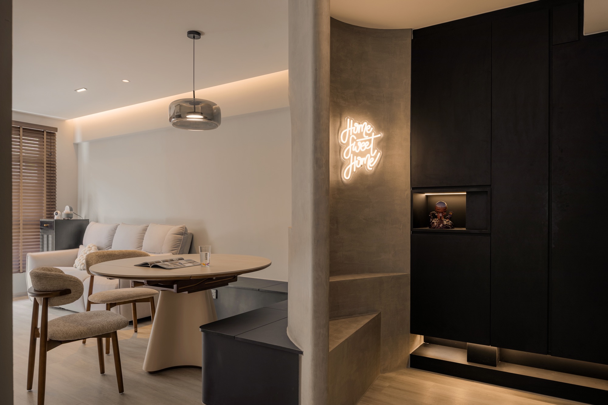 Monochrome-confidence-meets-Modern-Minimalism-⚫️⚪️