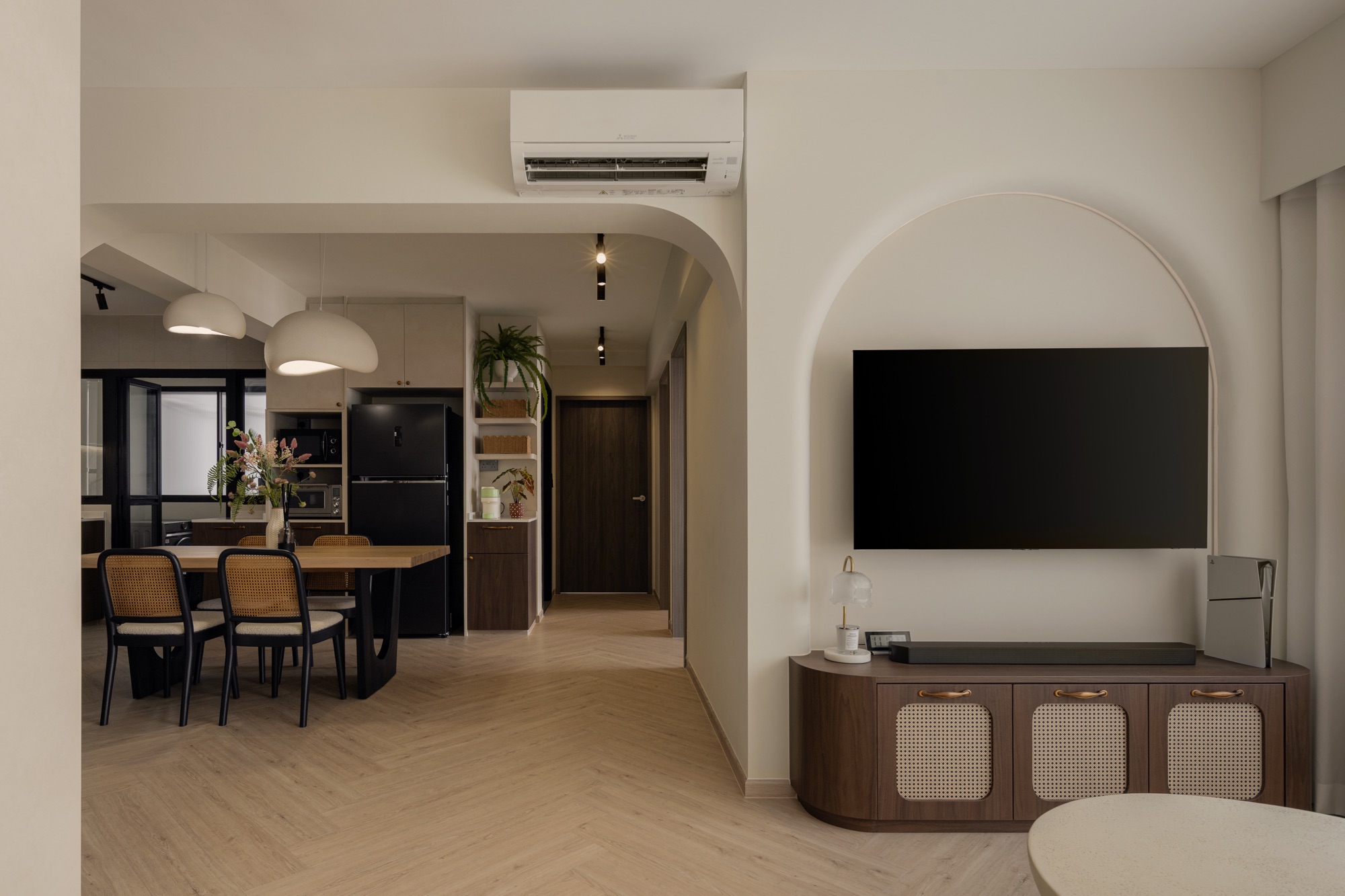 Capture the coziness of Scandinavian living 🛋️