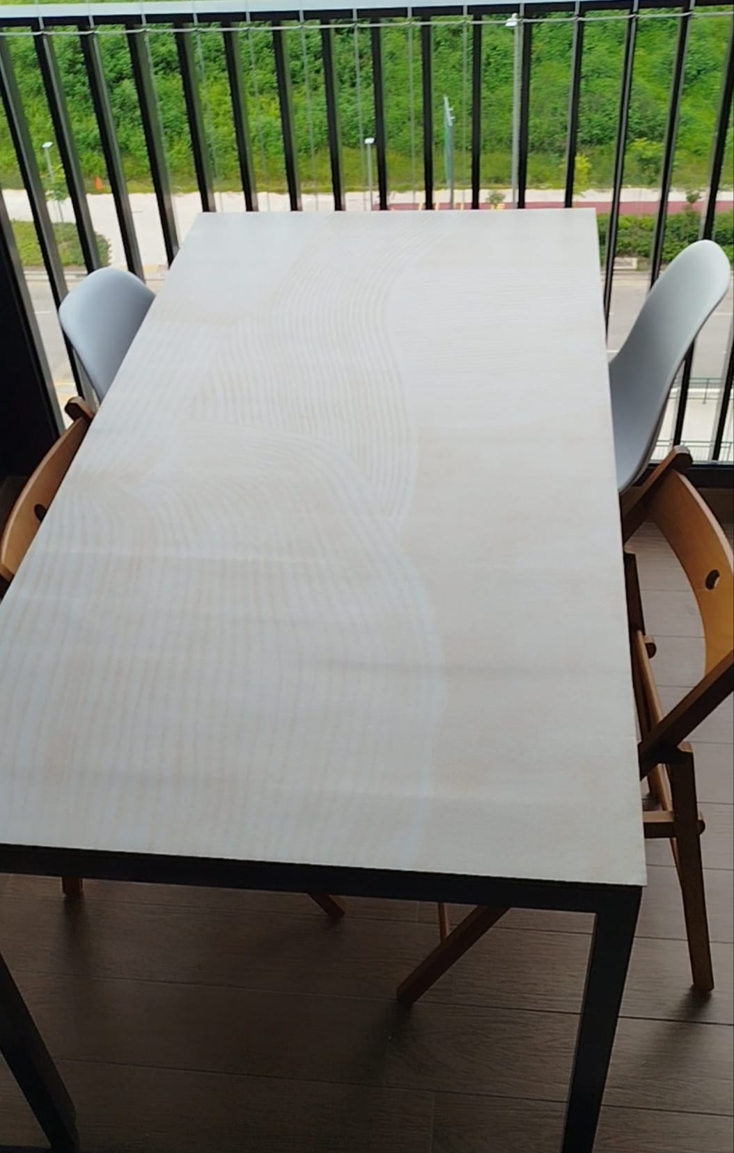 Giving a Second-Hand Table a Second Life