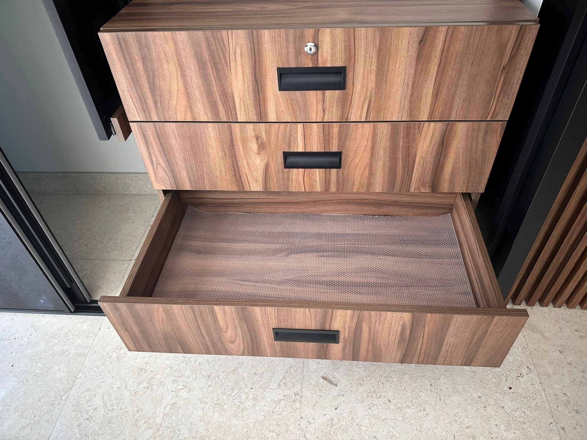 OPSH-Built-In!-Customized-and-quality-wardrobe.-